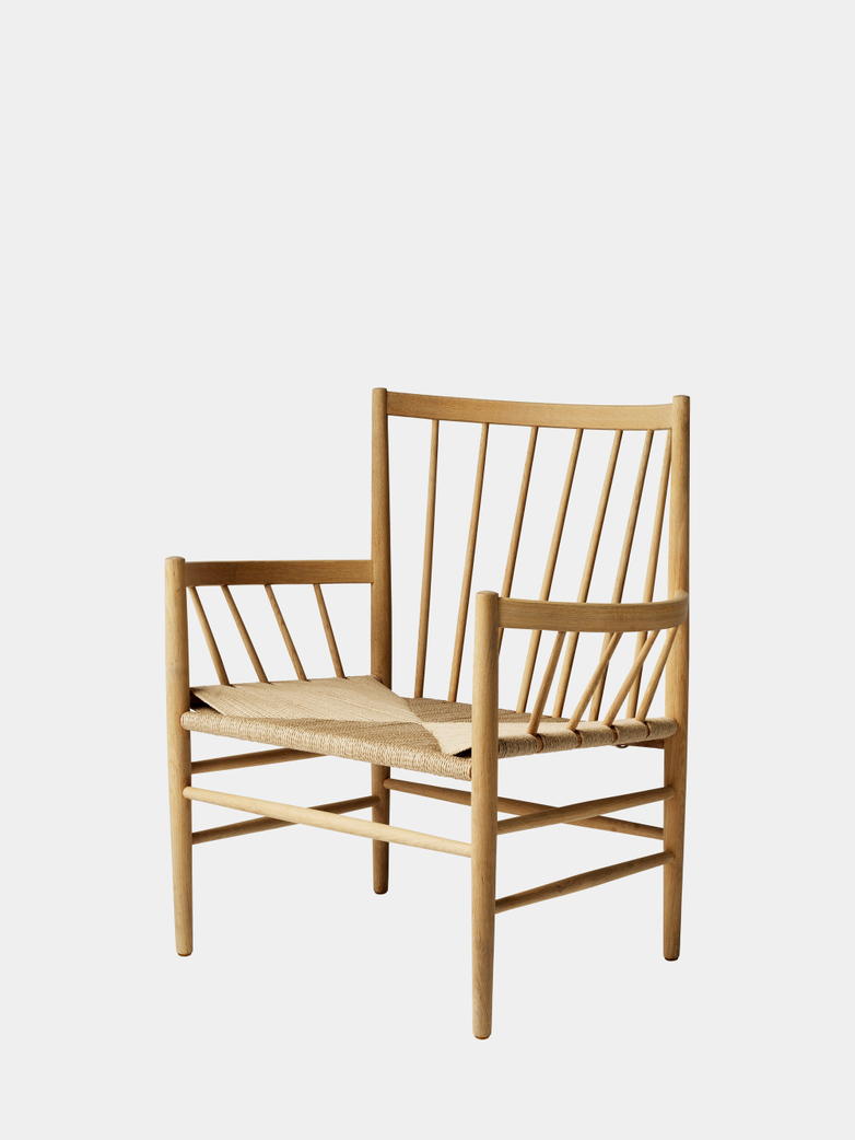 J82 Lounge Chair