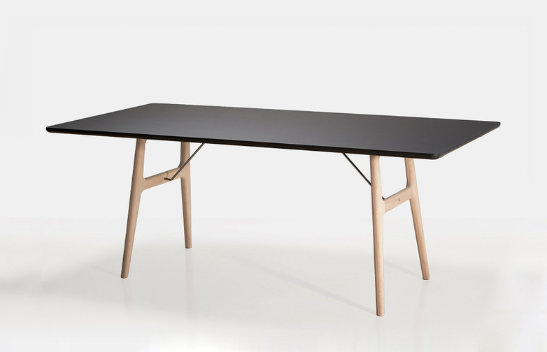 RM13 Dining Table - Black