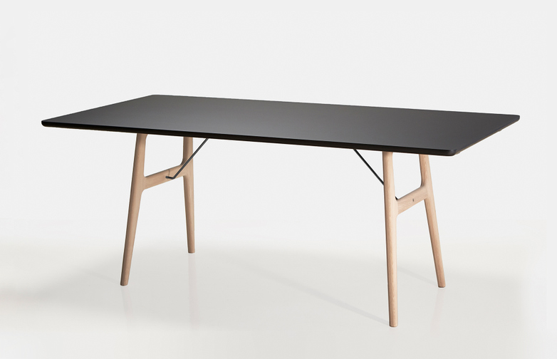 RM13 Dining Table - Black
