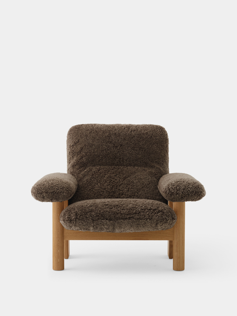 Brasilia Lounge Chair - Brown Sheepskin - Natural Oak