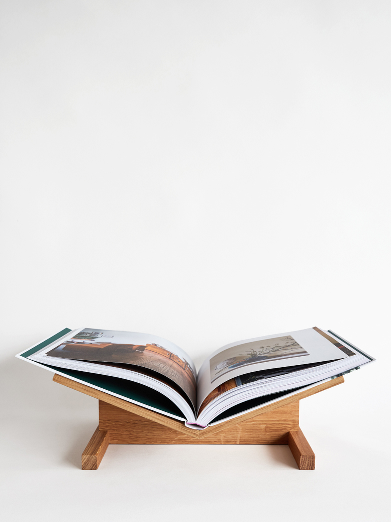 Page Bookstand - Oak