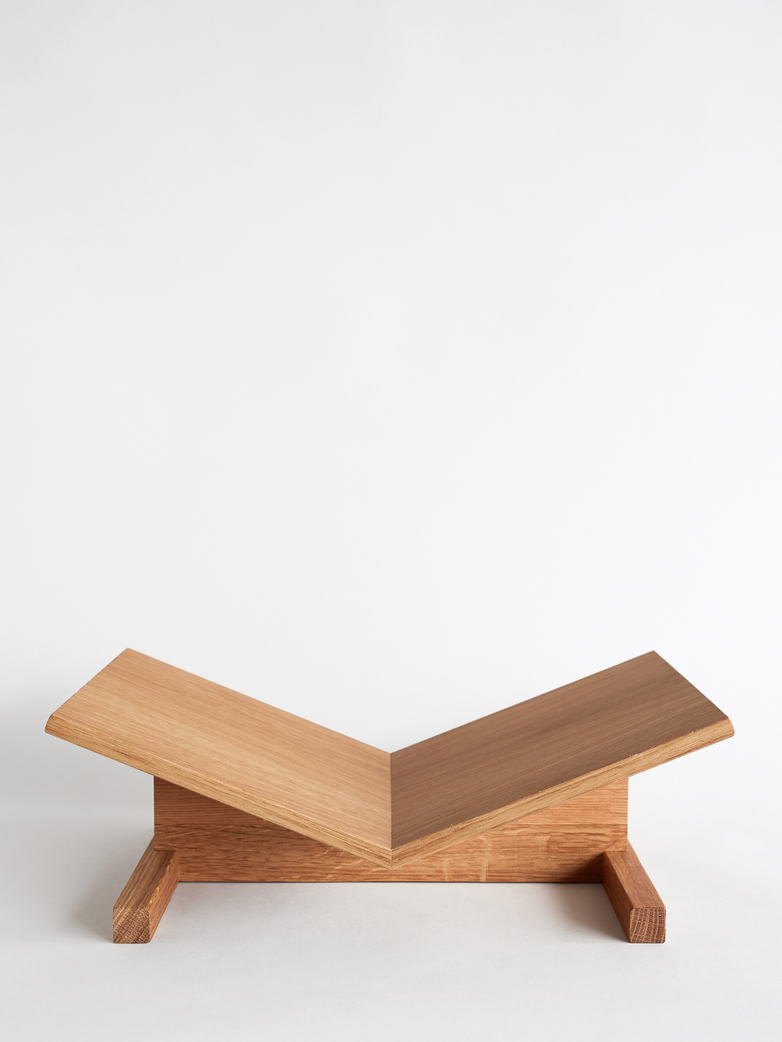 Page Bookstand - Oak