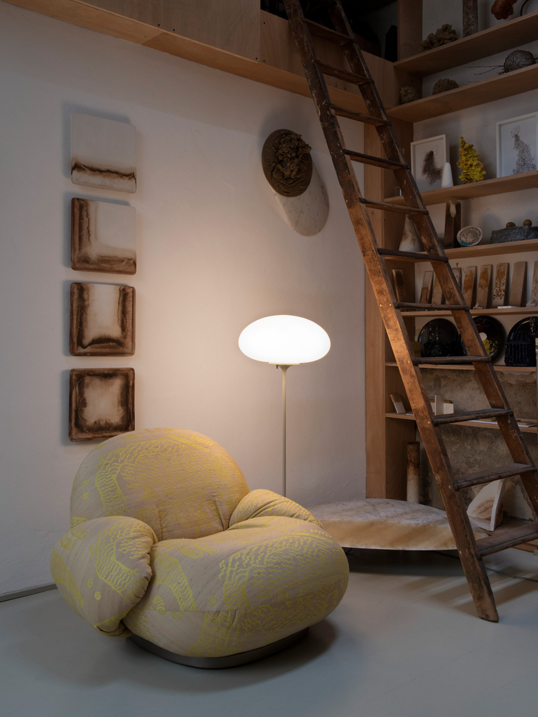 Stemlite Floor Lamp - 110