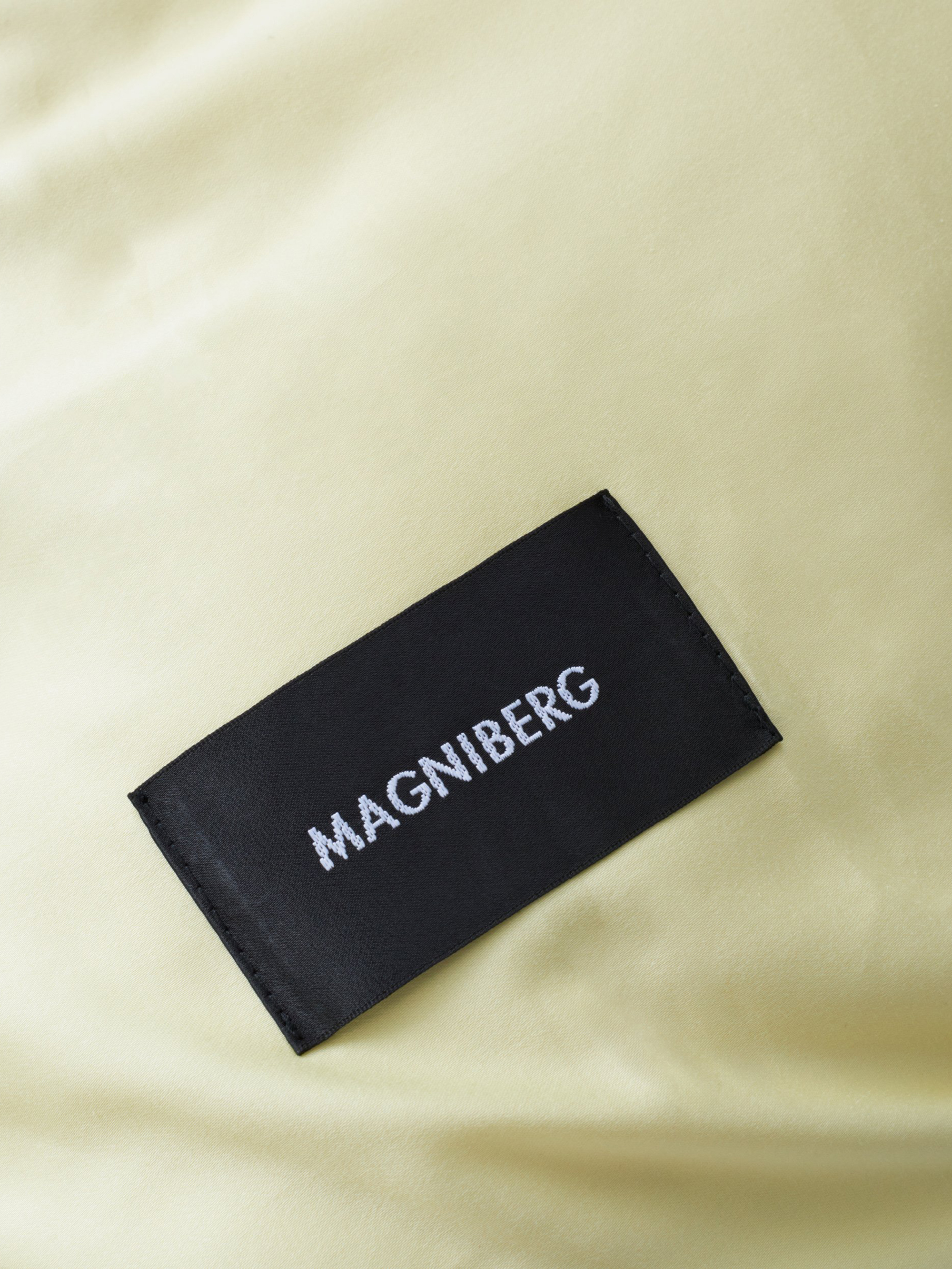 Magniberg Pure Sateen Duvet cover シングル Pure duvet cover: Sheen white cotton sateen, tightly woven, soft