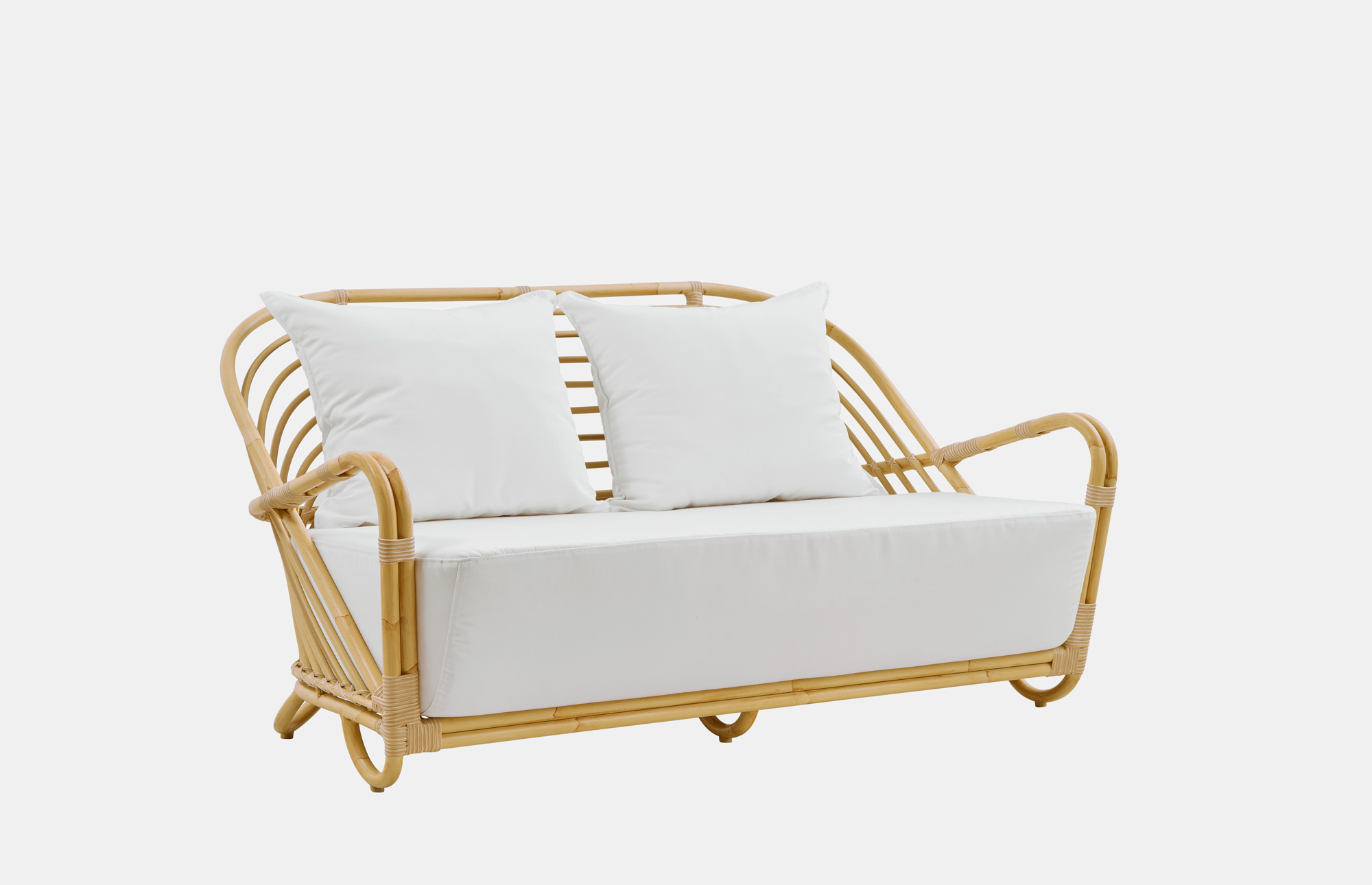 42969 7105afc479 Aj E38 Nu Charlottenborg Sofa Cushions Portrait