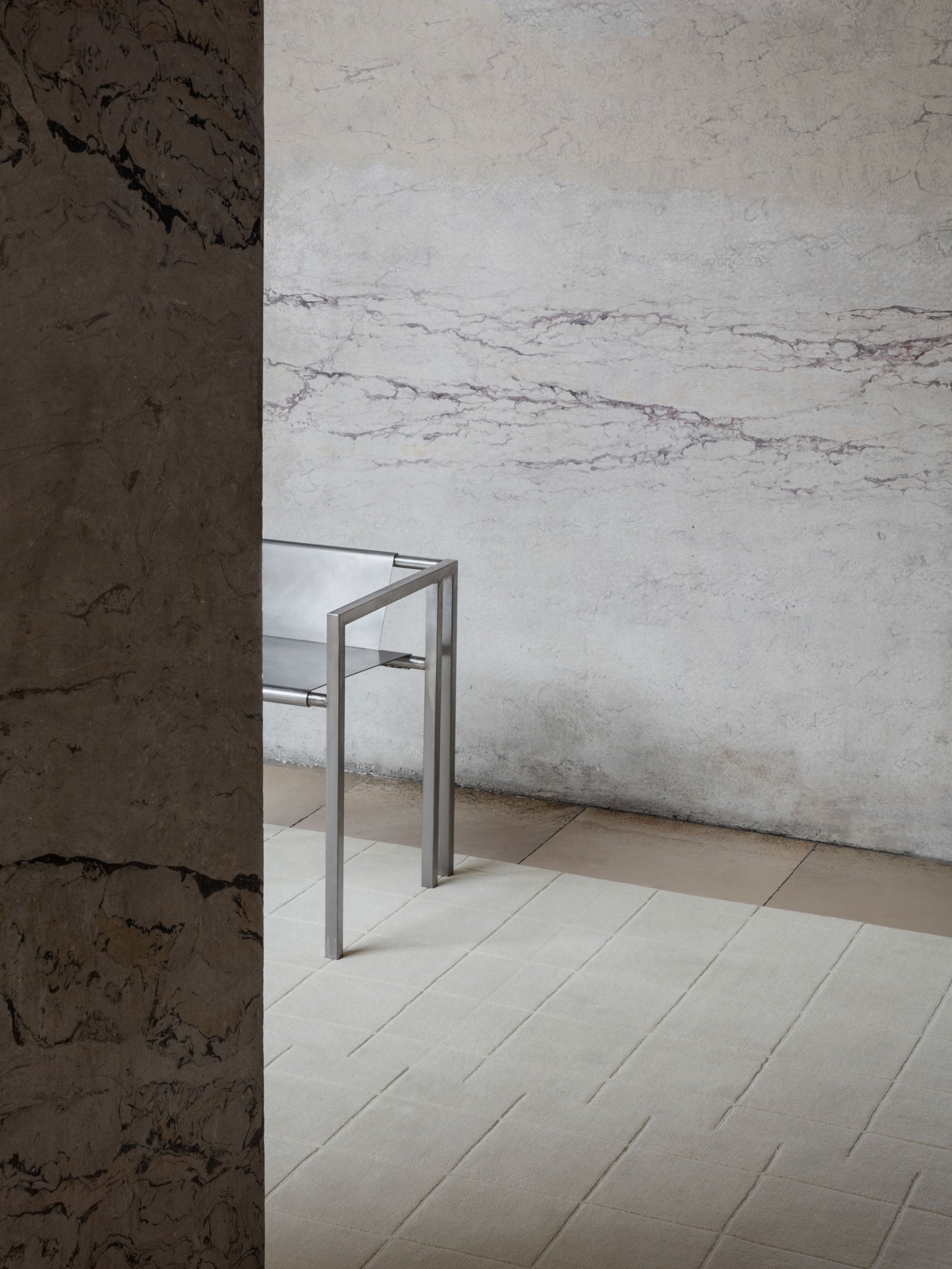 44023 F9d6880c84 Grid Dustywhite Cream Rug2 Portrait