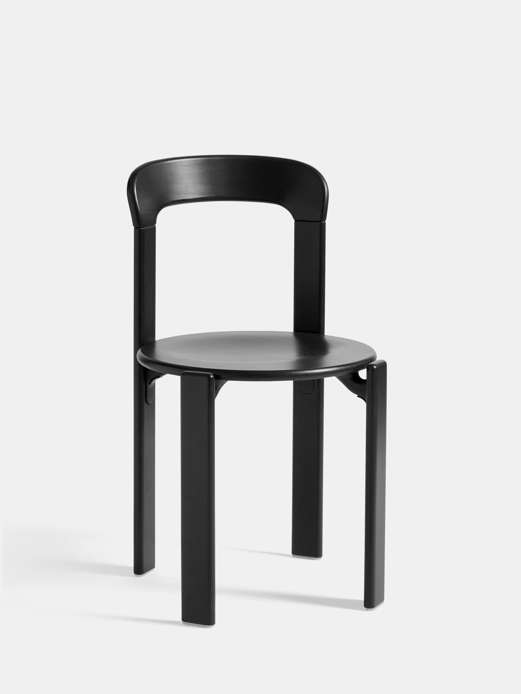 44043 17274f8617 9453111009000 Rey Chair Deep Black Wb Lacquer Beech Portrait