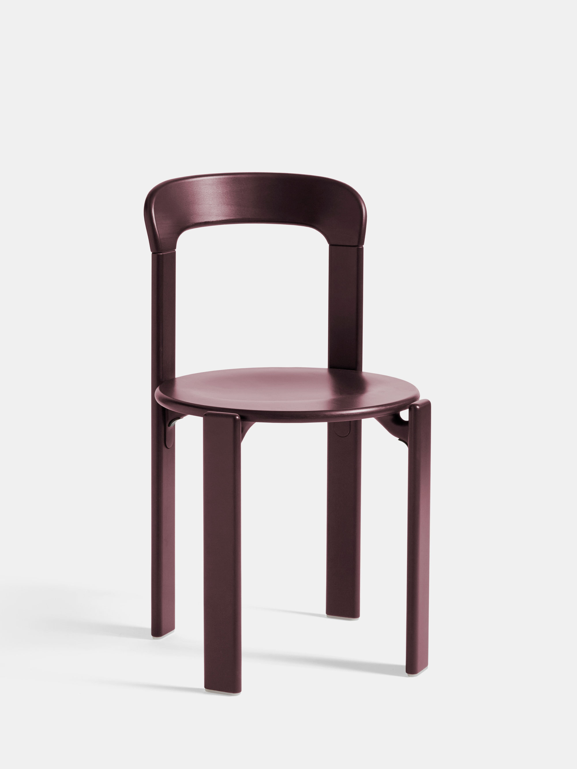 44050 1d03d889b3 9453111809000 Rey Chair Grape Red Wb Lacquer Beech Portrait
