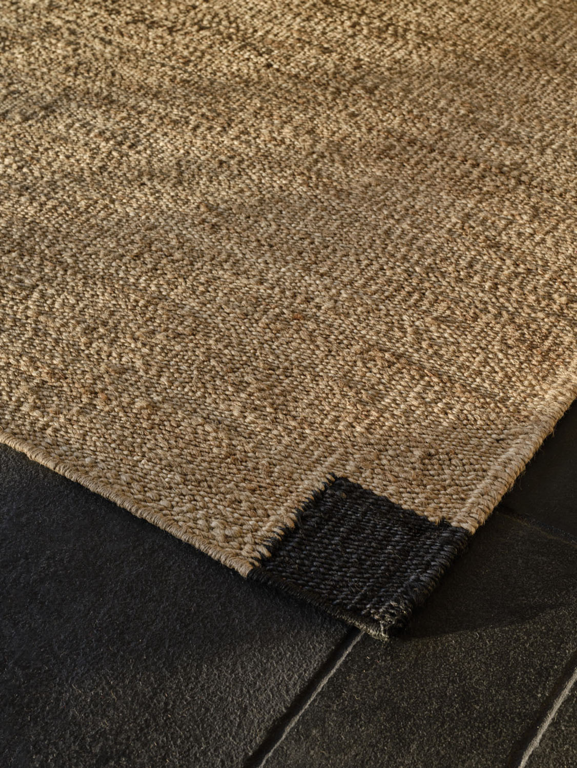 44275 5d60b3d96b Jute Corner Black 1200 03 Portrait