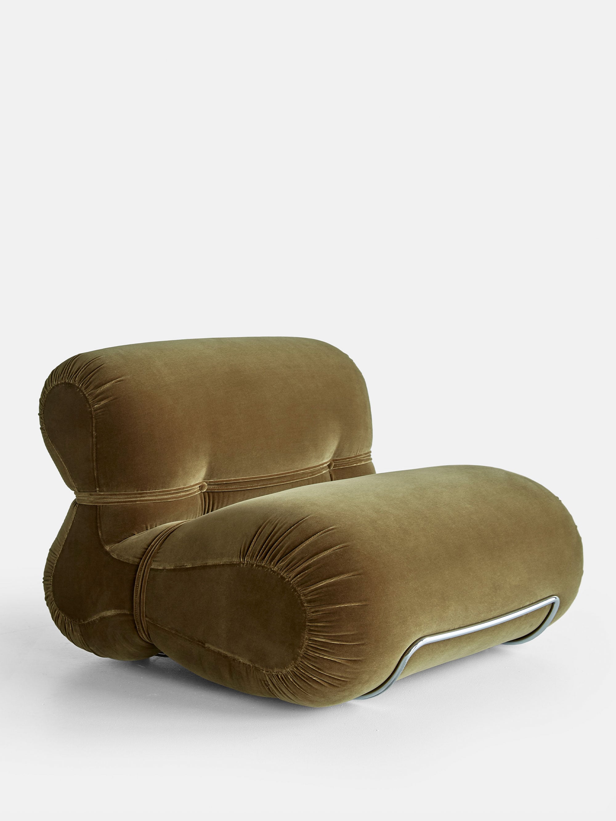44498 3805b4d317 Tacchini Orsola Armchair Ombra 06 Portrait