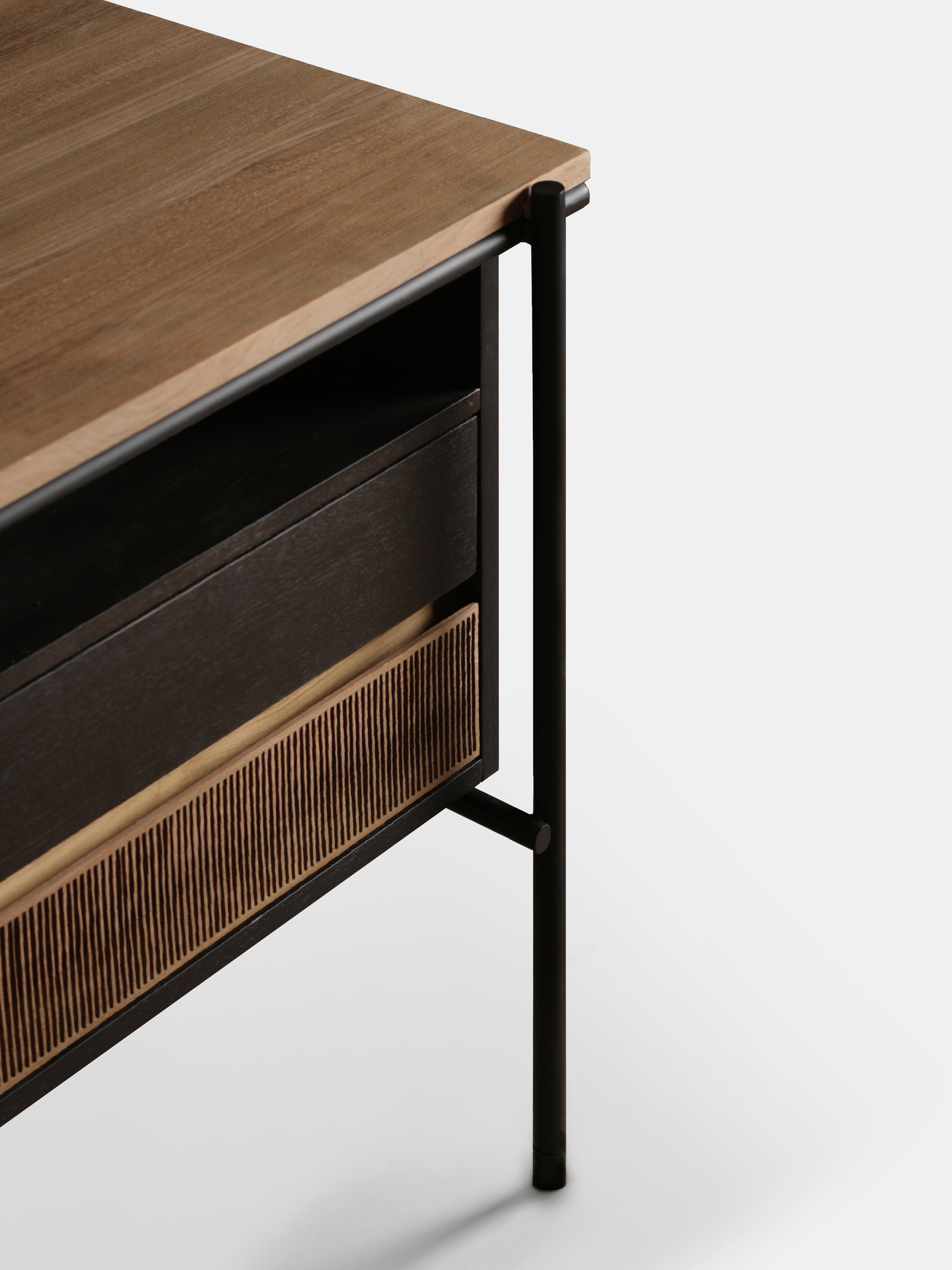 44561 Cf2694e0d4 10141 Teak Oscar Desk 2 Drawers 200x90x76 Det Portrait