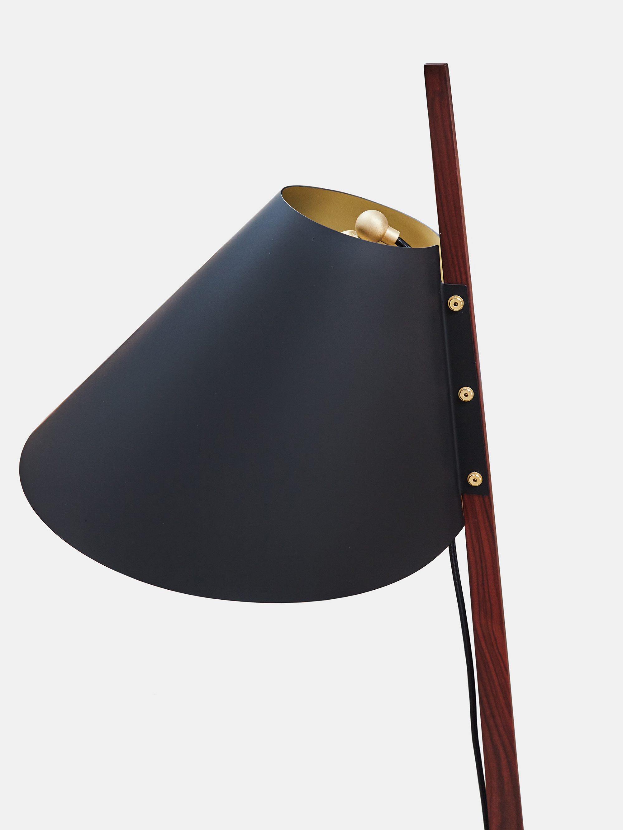 44719 E57c0187c9 Kalmar Werstatten Billy Bl Floor Lamp Ilse Crawford Edition 1 Portrait