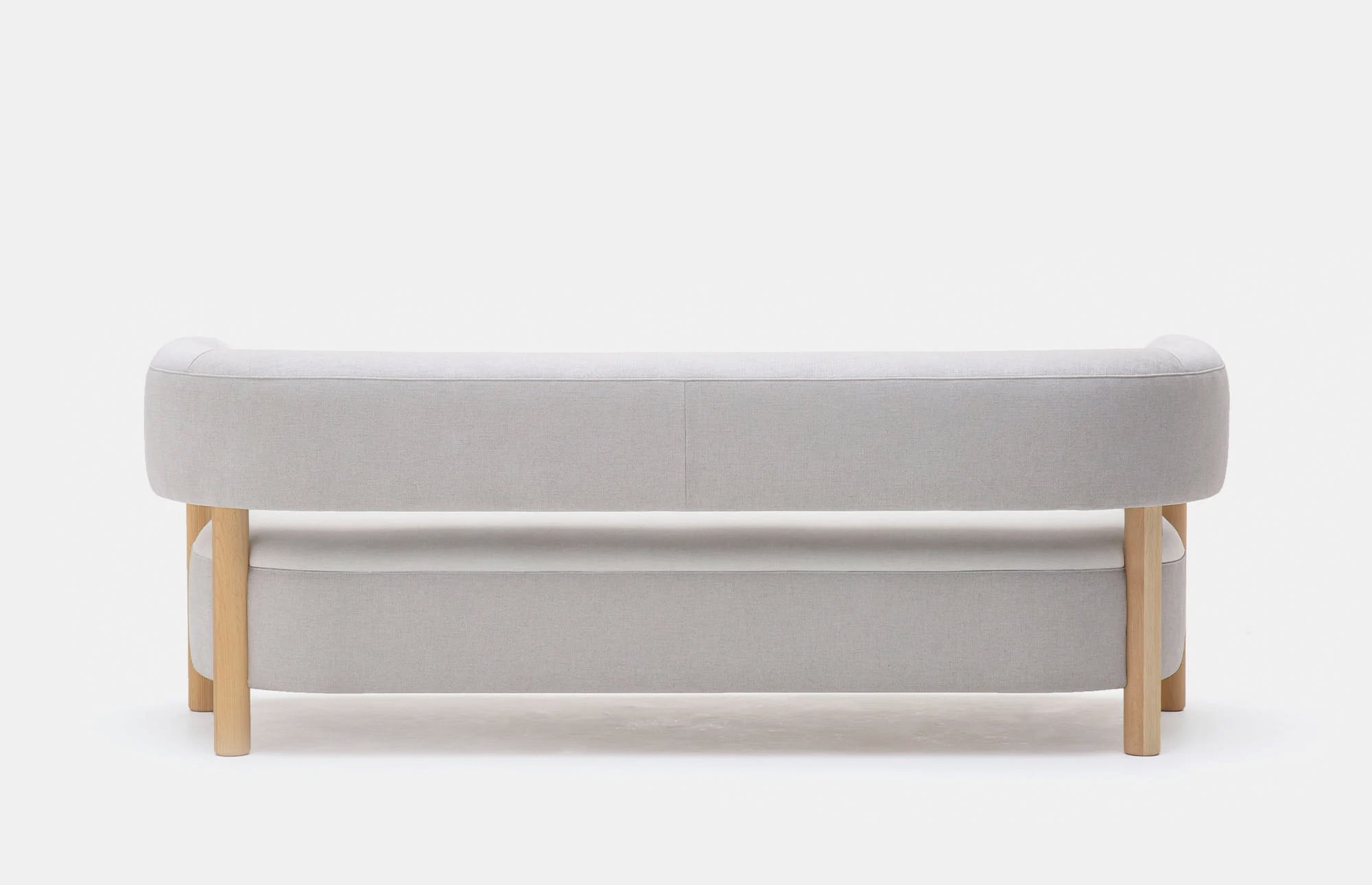 44827 4b33f8a664 N S03 Sofa Back Portrait