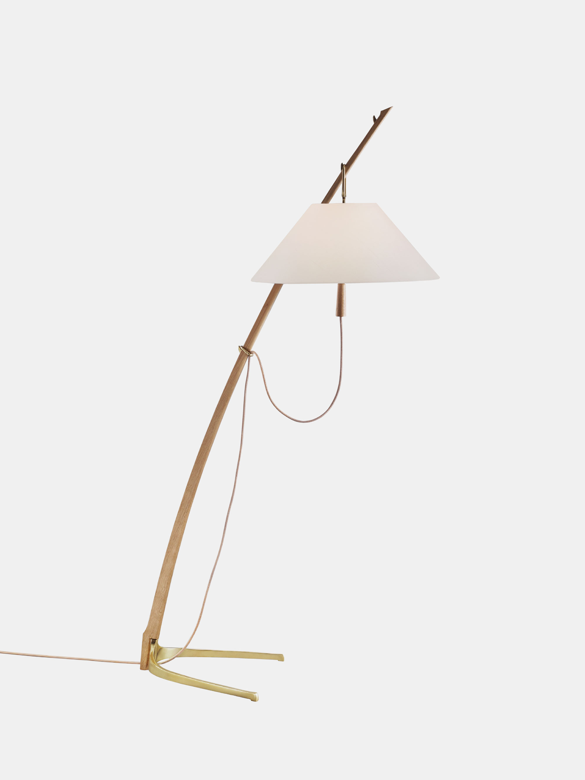 44890 43e649f321 Kalmar Dornstab Floorlamp Oak Brass Portrait