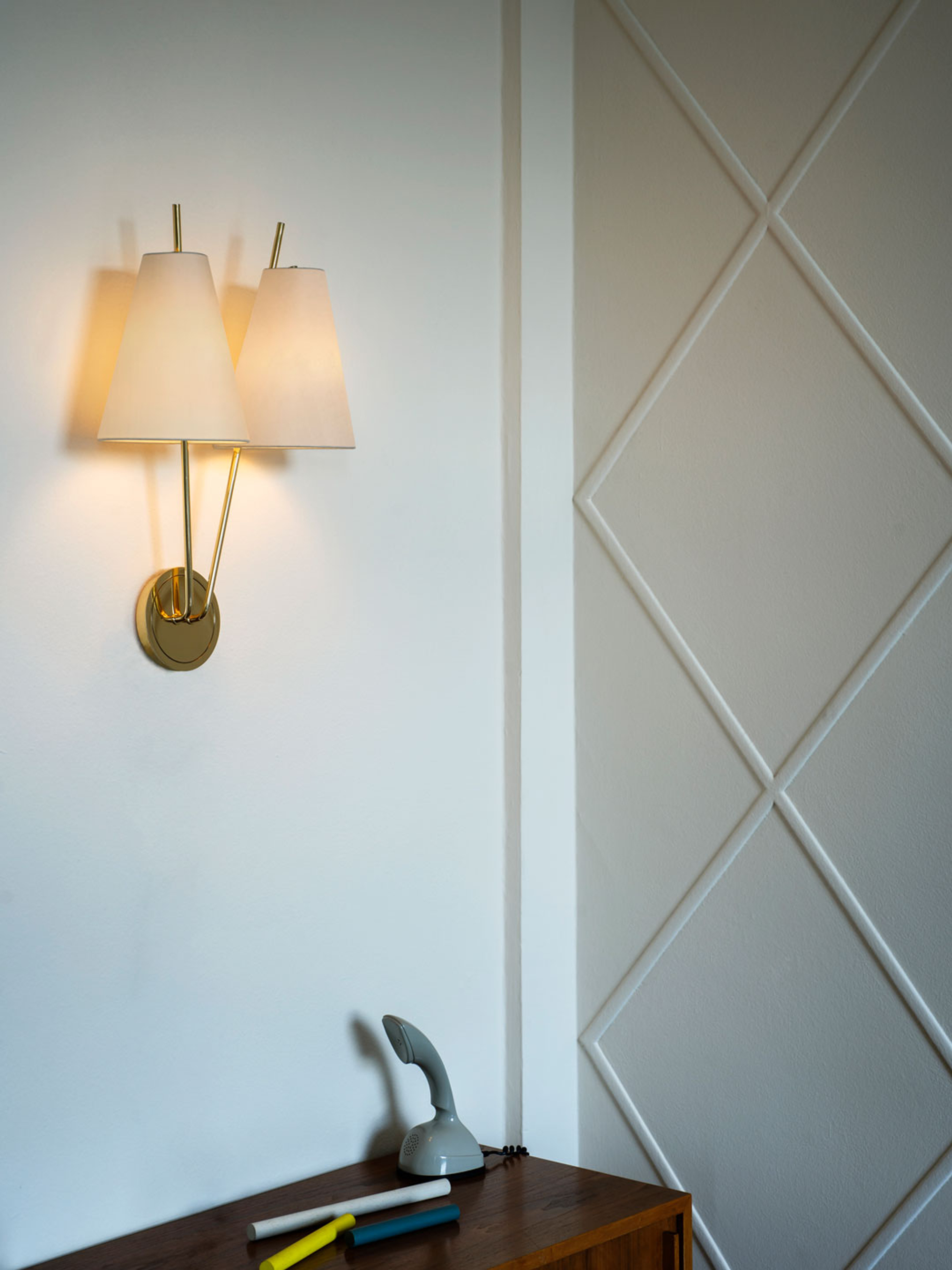 44942 8204afdaa6 Kalmar W Zweig Wall Lamp Portrait