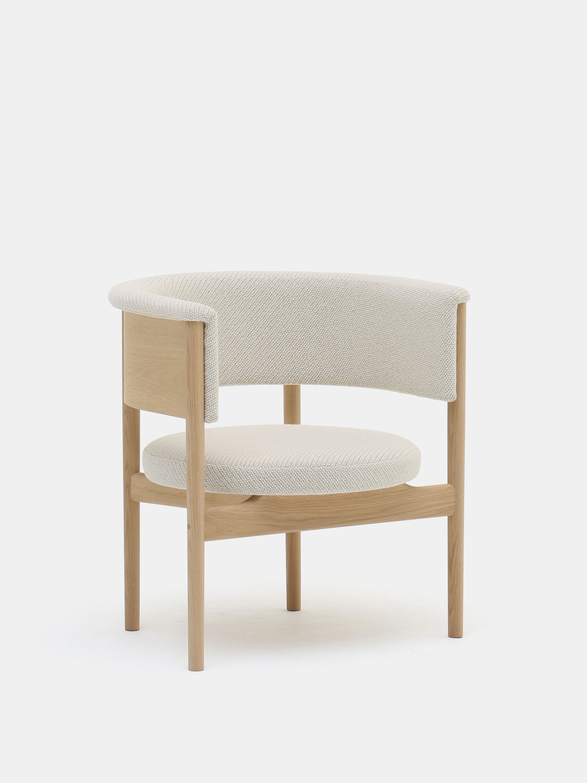 45840 4bd5ff9833 N Cc01 Armchair Side Portrait