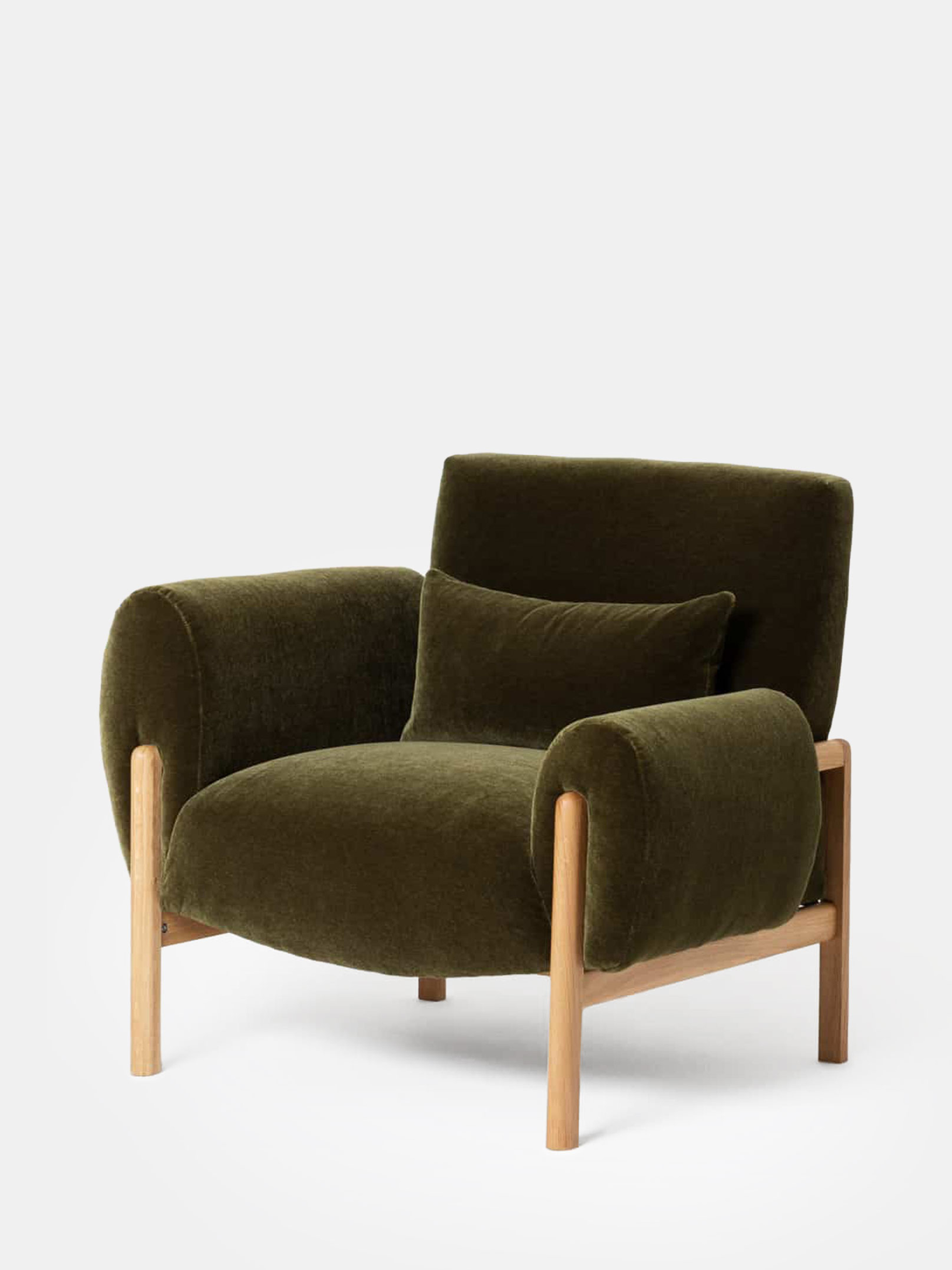46972 7ed2fa901e Scp Bruno Armchair Velvetmoss Side Portrait