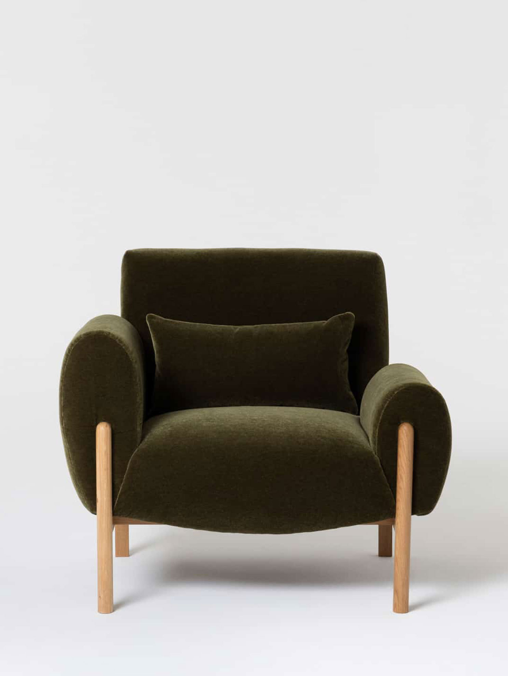 46972 F0b83b53f6 Scp Bruno Armchair Velvet Moss Portrait