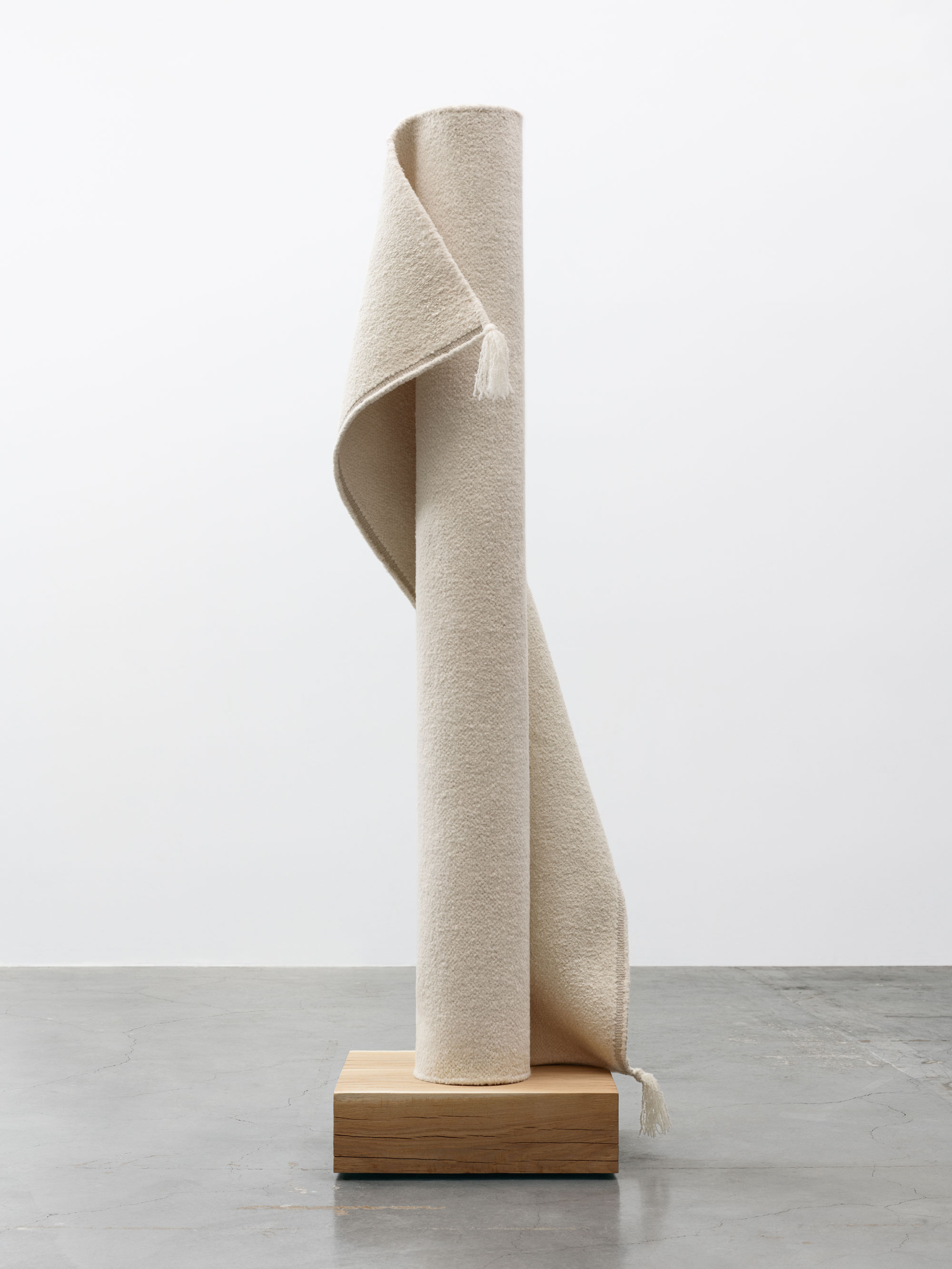 47108 F30b6b2c45 Nordicknots Merino Stilllife Portrait