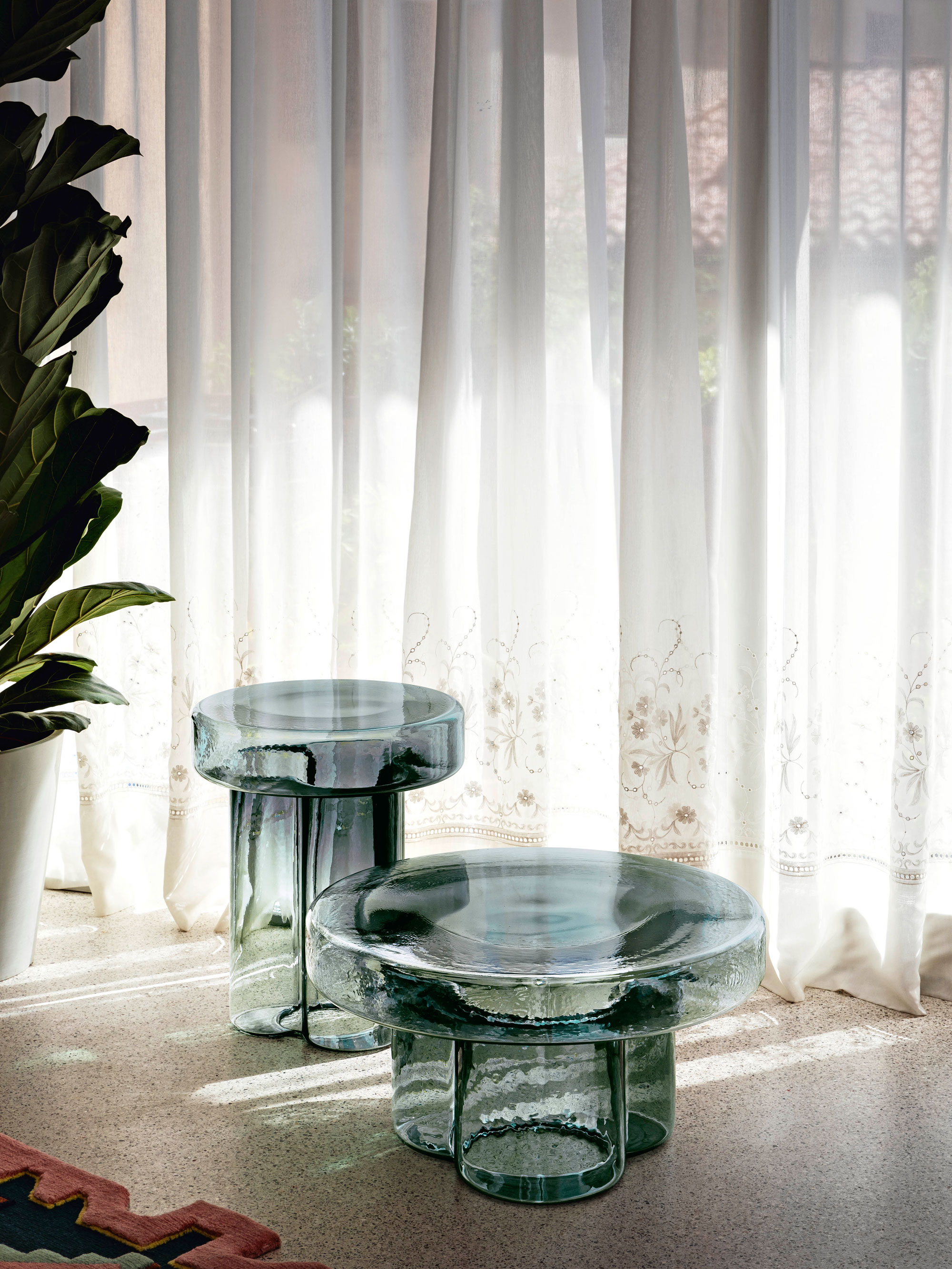 47304 4aa224c0b3 Miniforms Soda Side Table Context 2 Portrait