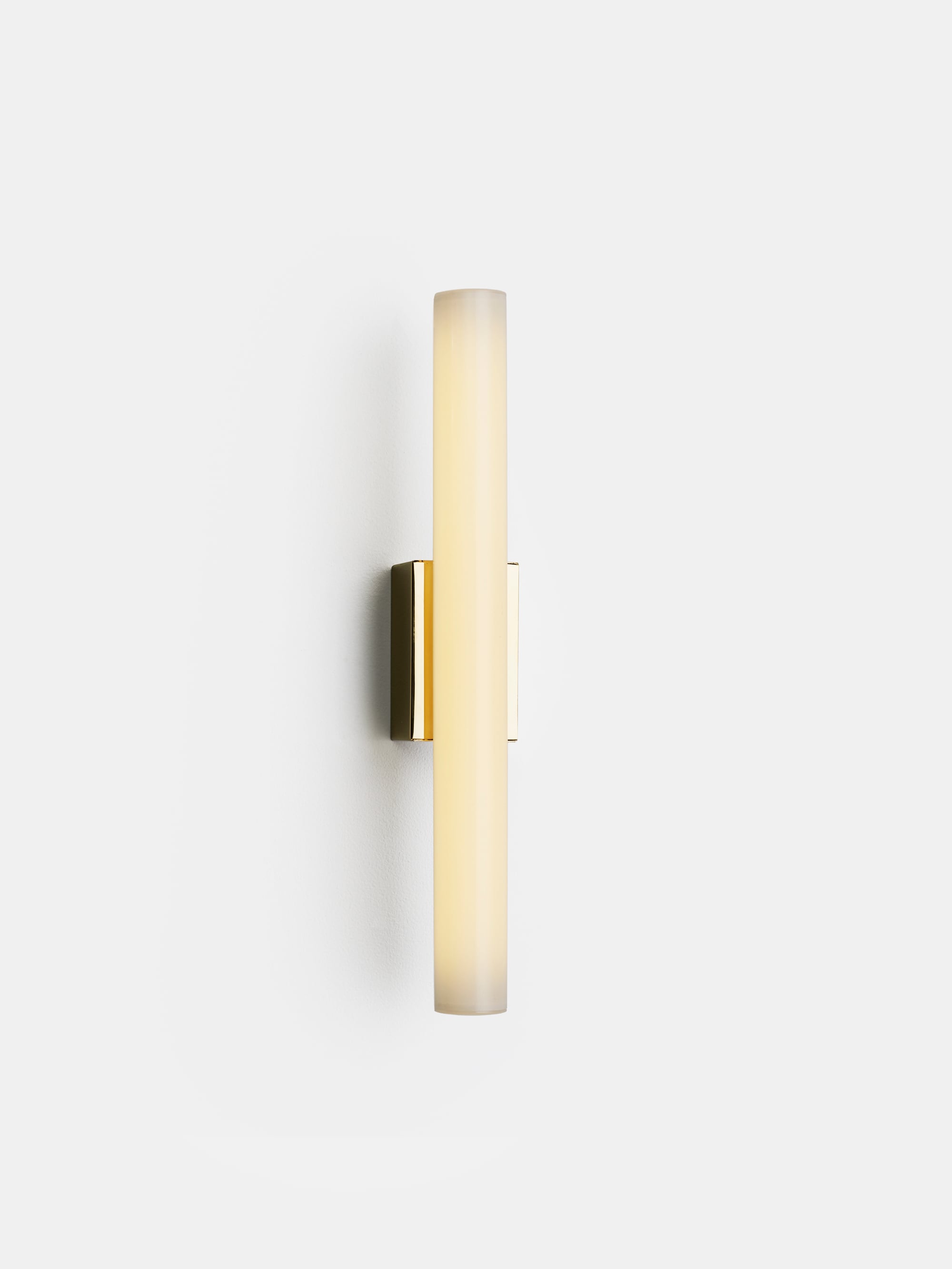 47341 331bebc53a Phare Single Brass 30 Portrait