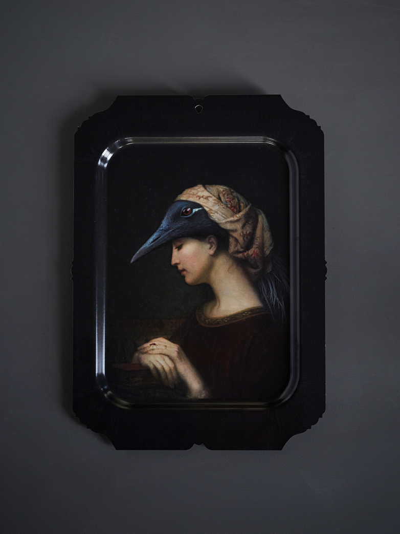 Alma Tray