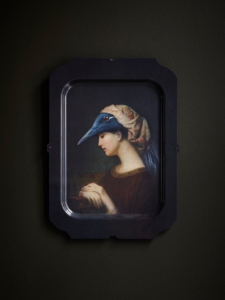 Alma Tray