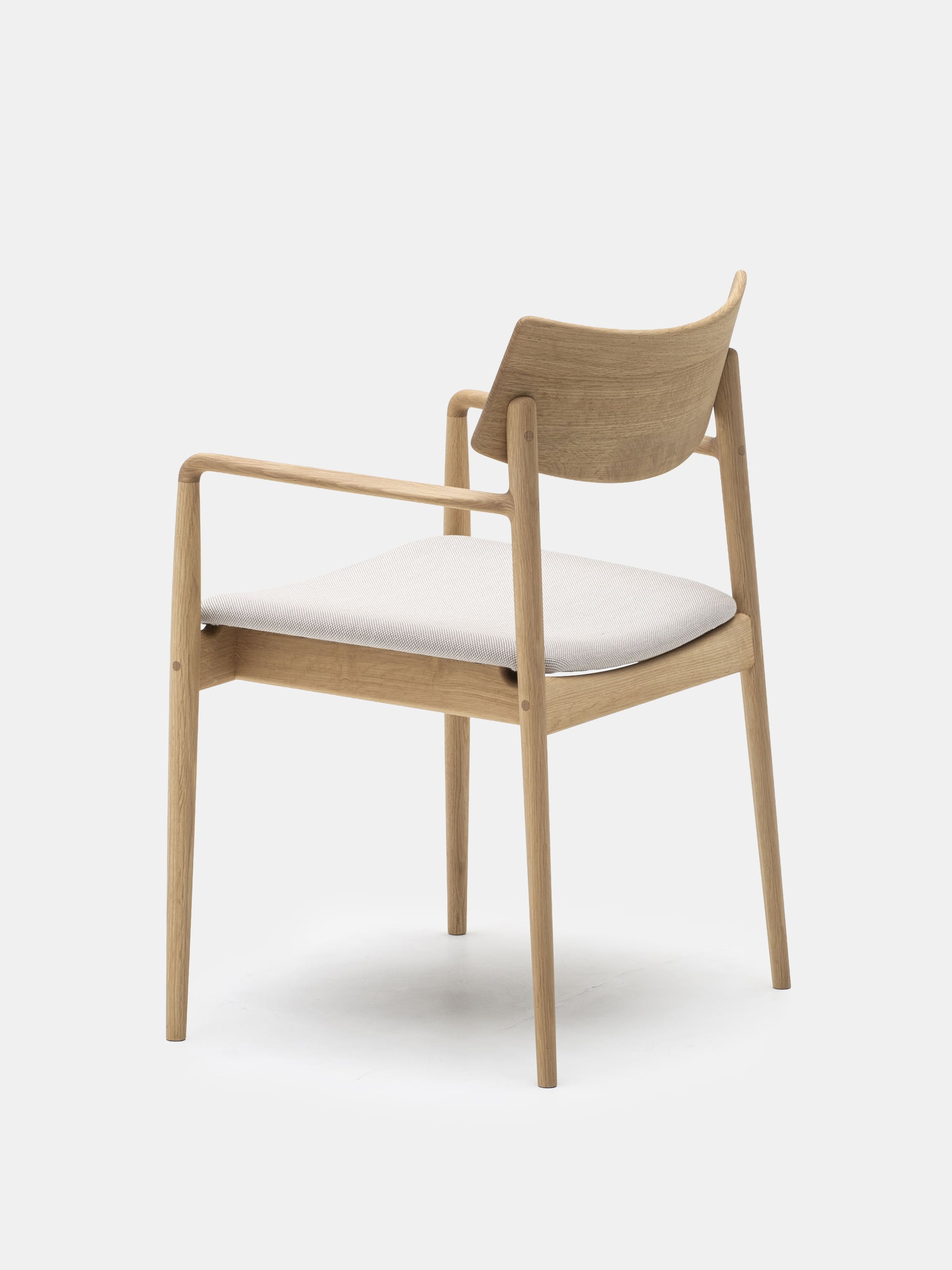 50510 8272ff3d73 A Dc02 Dining Chair Side Portrait