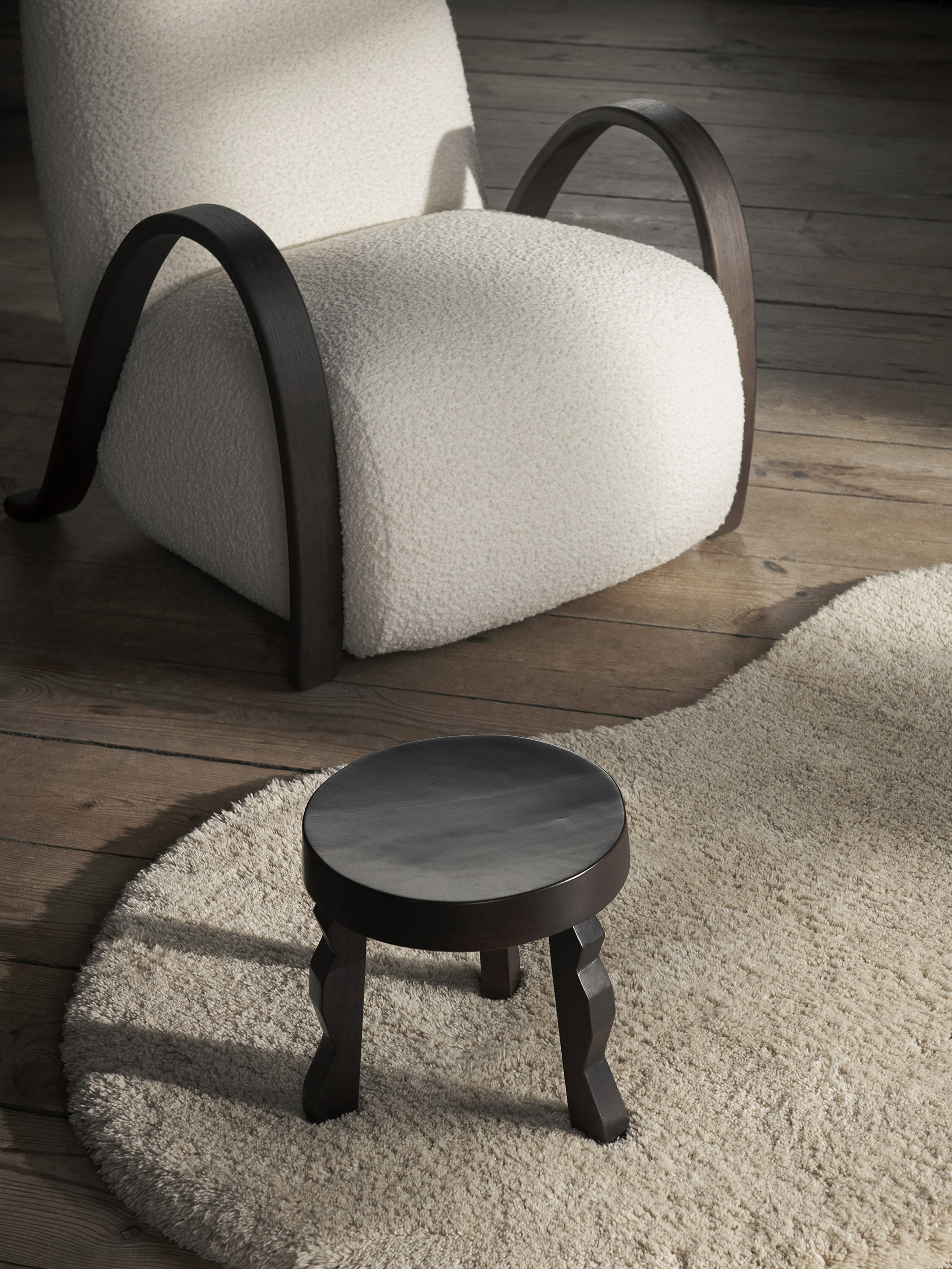 51479 F04580a584 Fermliving Aw23 Buurloungechair 1104268370 Fayestool 1104268103 Formawoolrug 1104267810 01 Portrait