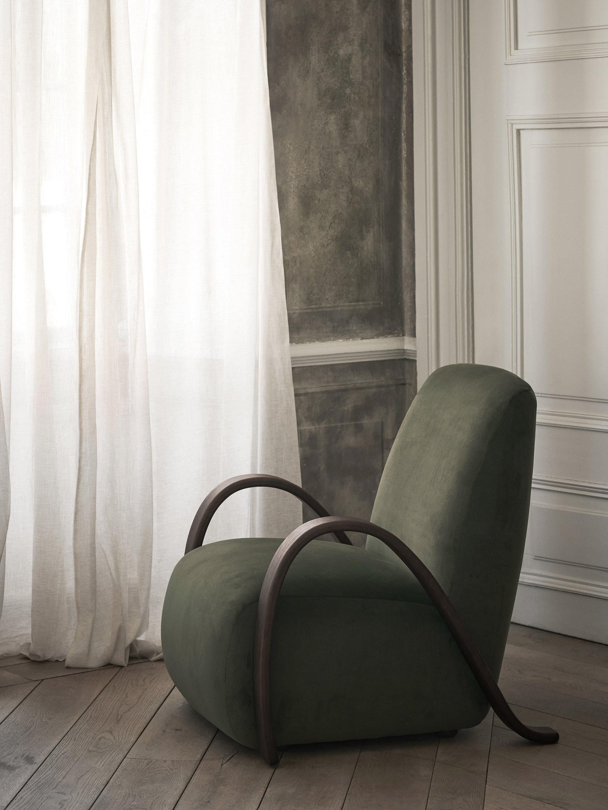 51480 63204d7f17 Fermliving Aw23 Buurloungechair 1104268373 01 Portrait