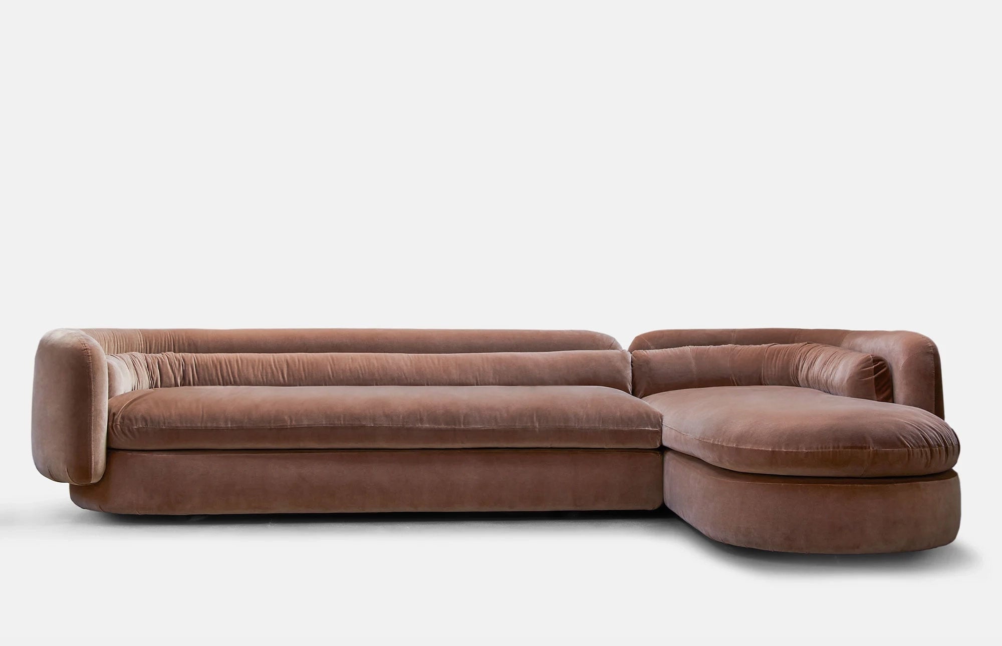 51921 39e28d05fb 51921 3dc681da9f Group Chaise Zoom 1 Portrait