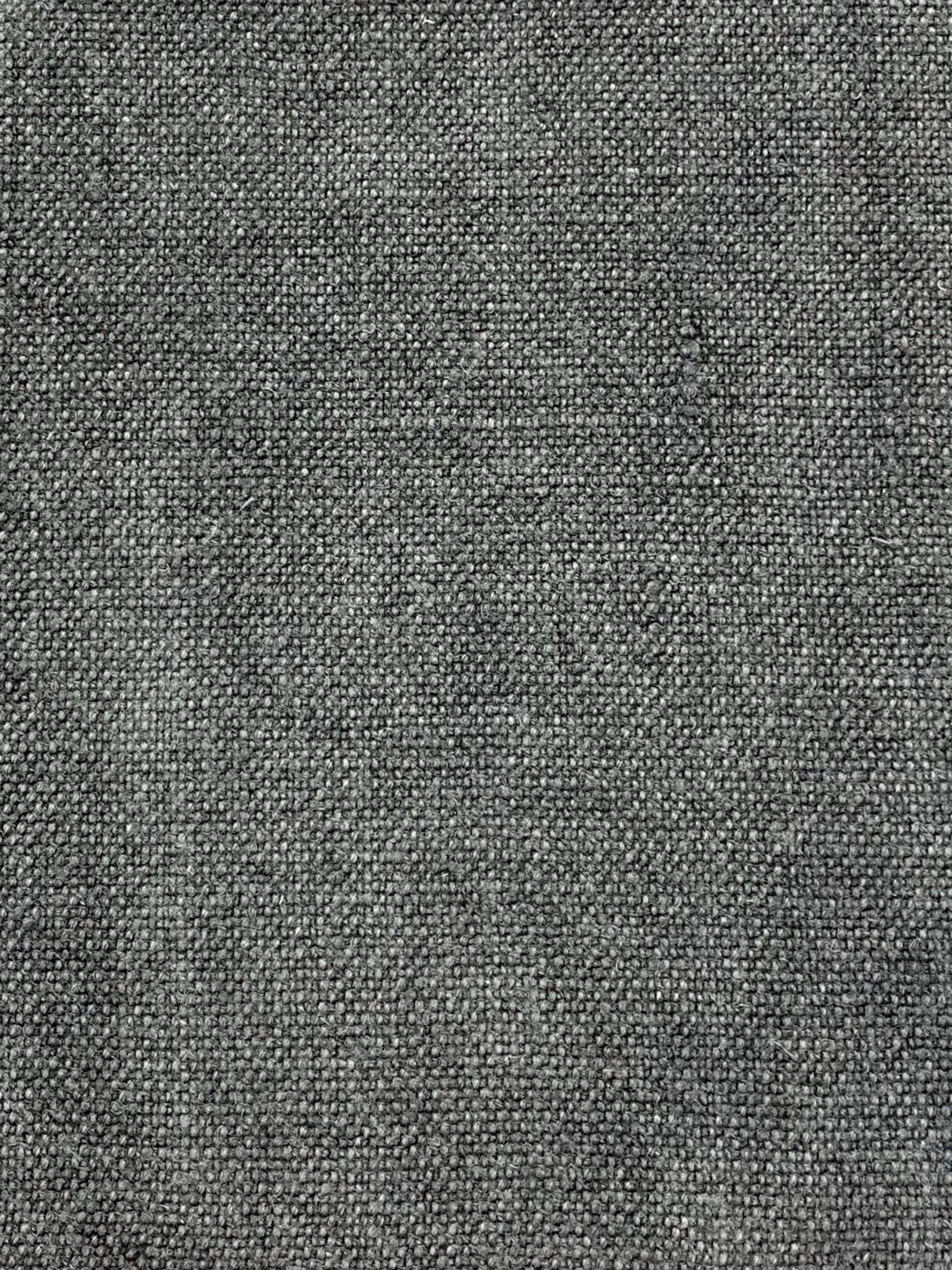 52443 529341c18c 33940 E35f01f30c Newlin Graphite Original Shift Portrait