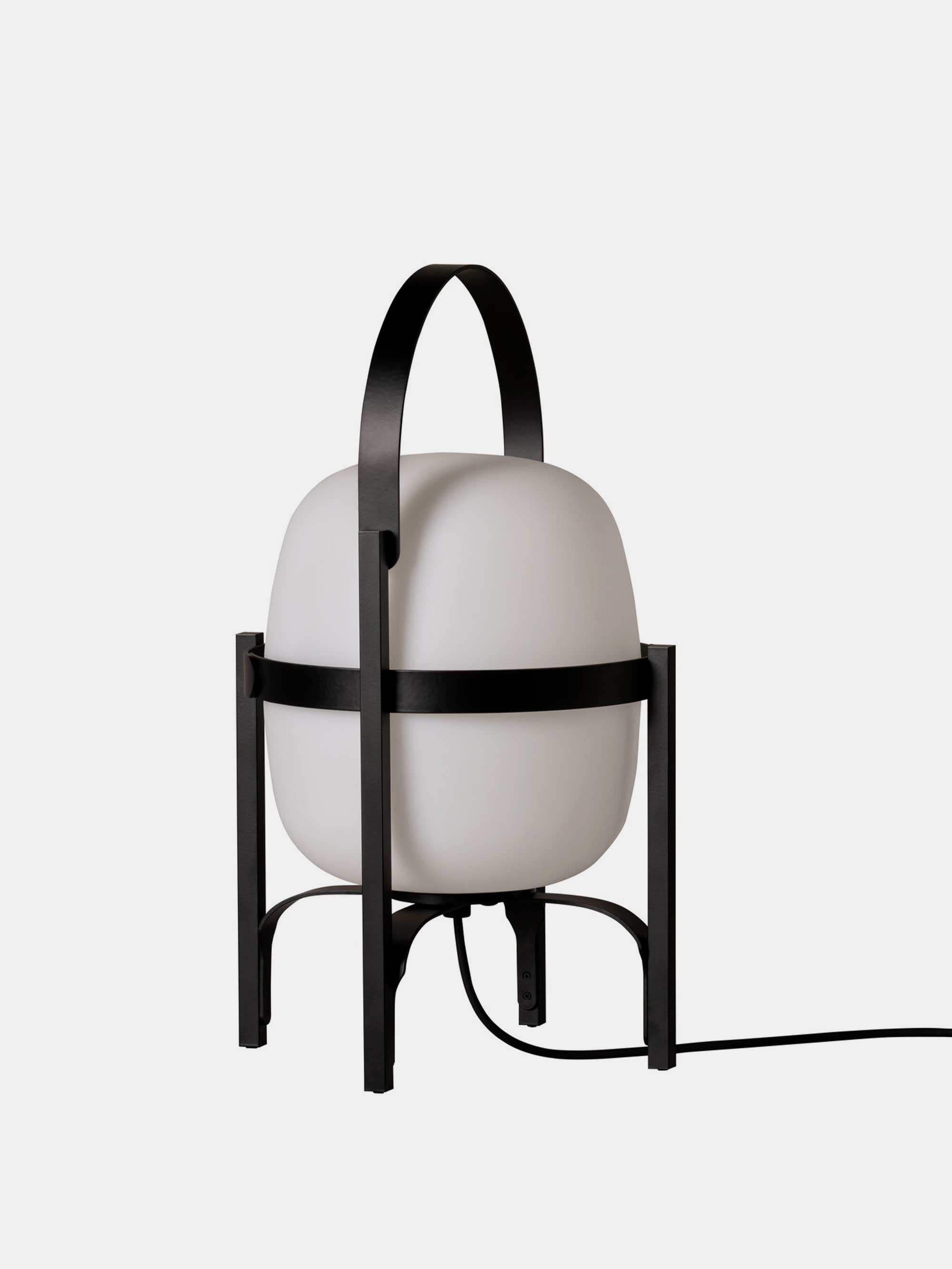 52653 Cf7c8b0be0 Ceste Outdoor Black Portrait