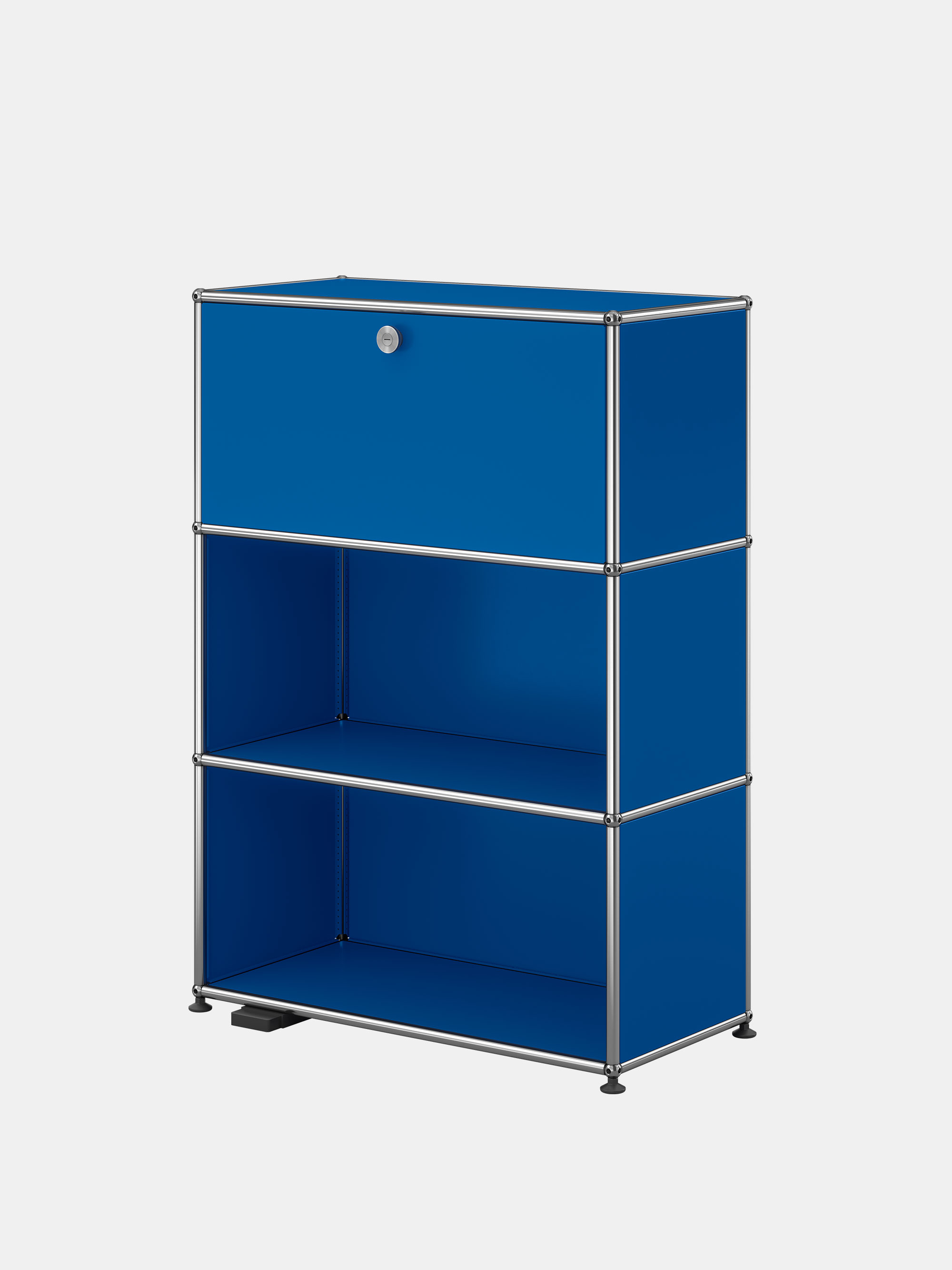 52902 E8a5251849 Usm Haller 205 Blue 1 Portrait
