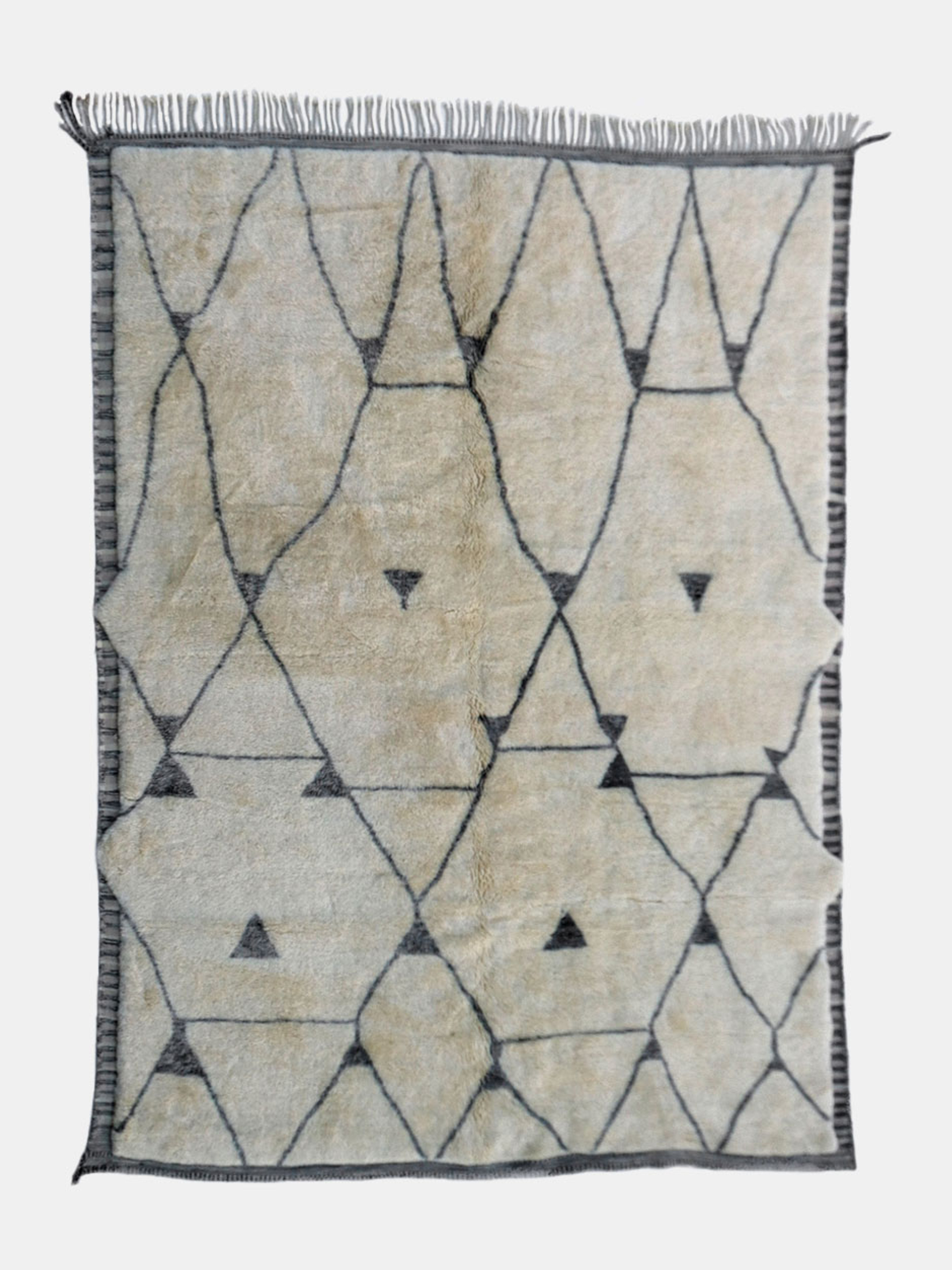 52960 6abe60c7a4 Beni Ghina Natural Wool Black Portrait