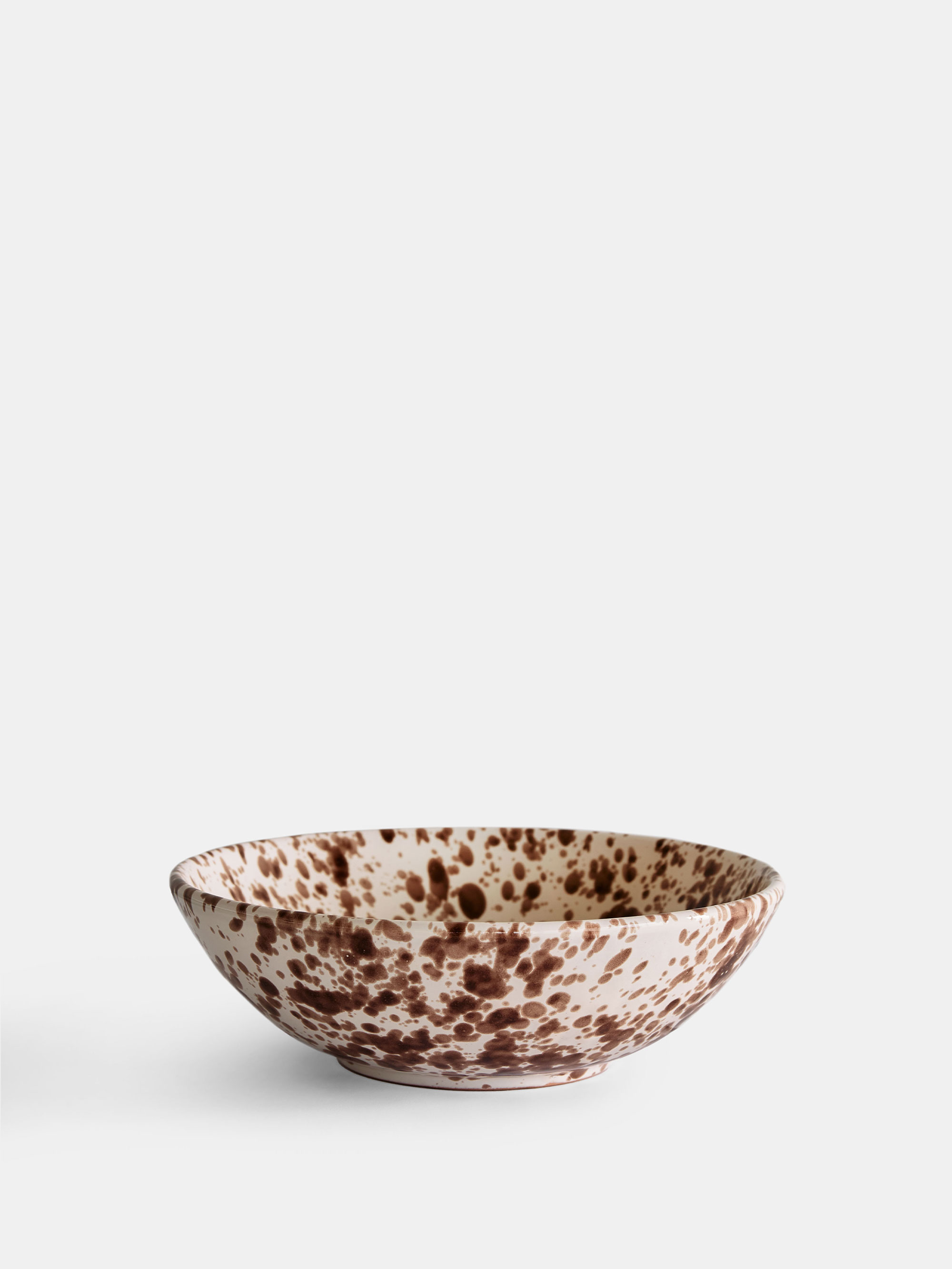 53129 C44000c220 Spruzzi Vivente Splatter Bowl 1 Portrait
