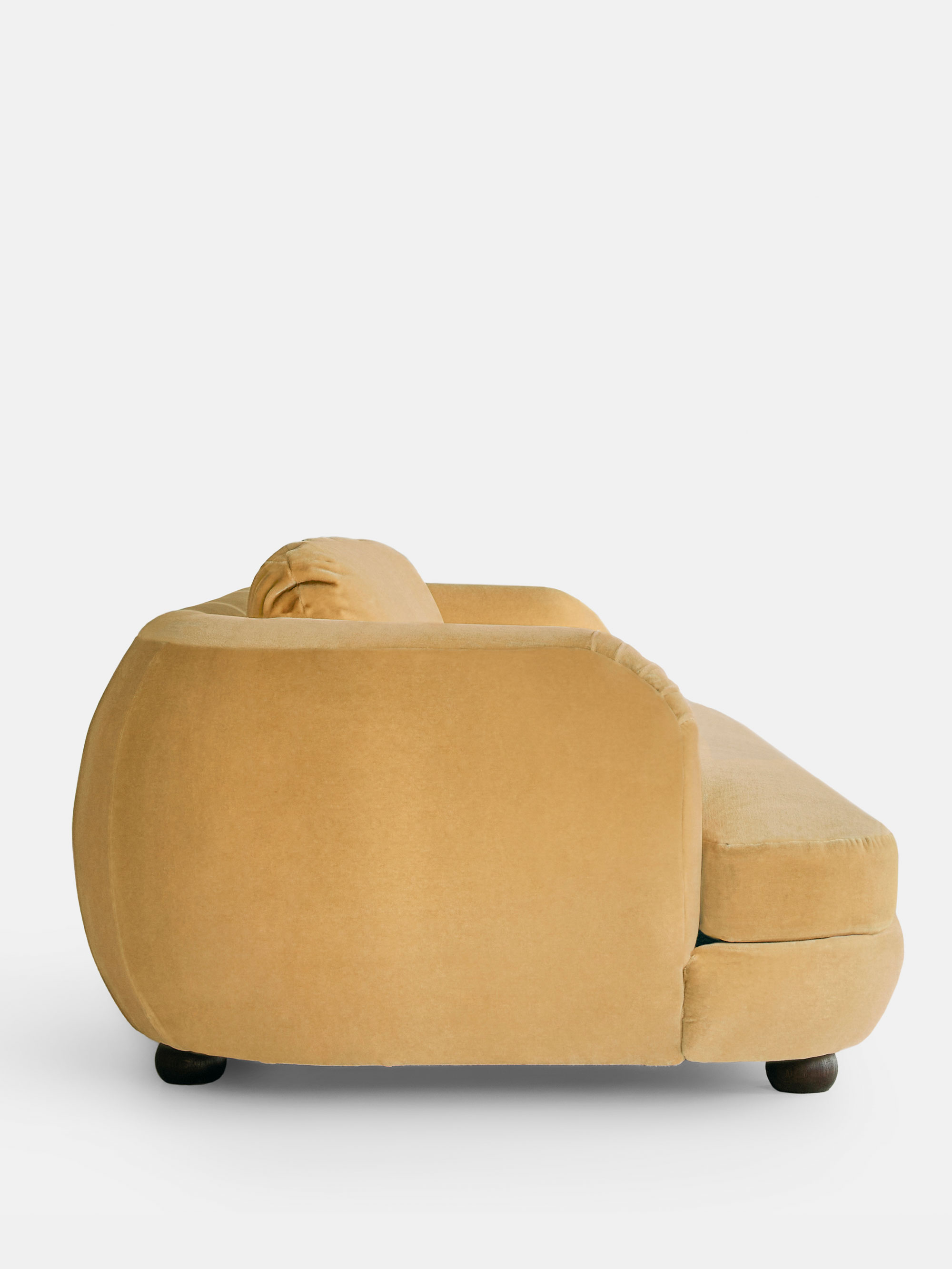 53298 C03e0f6bfb Mamma Sofa 10 Portrait