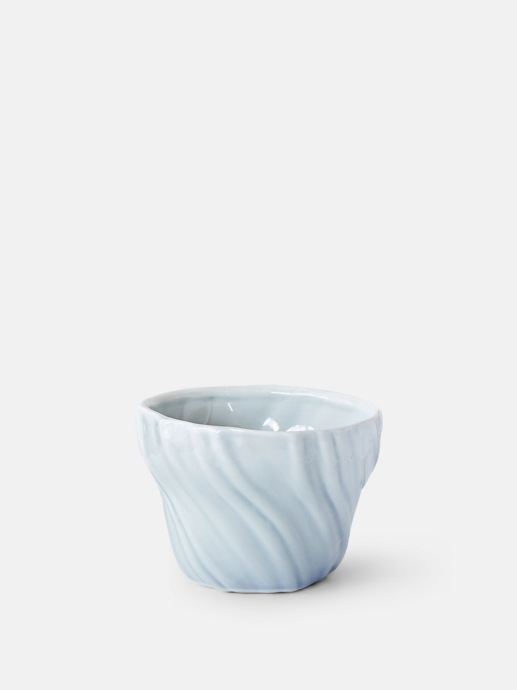 53451 D956337483 Tide Cup Blue Shift Portrait