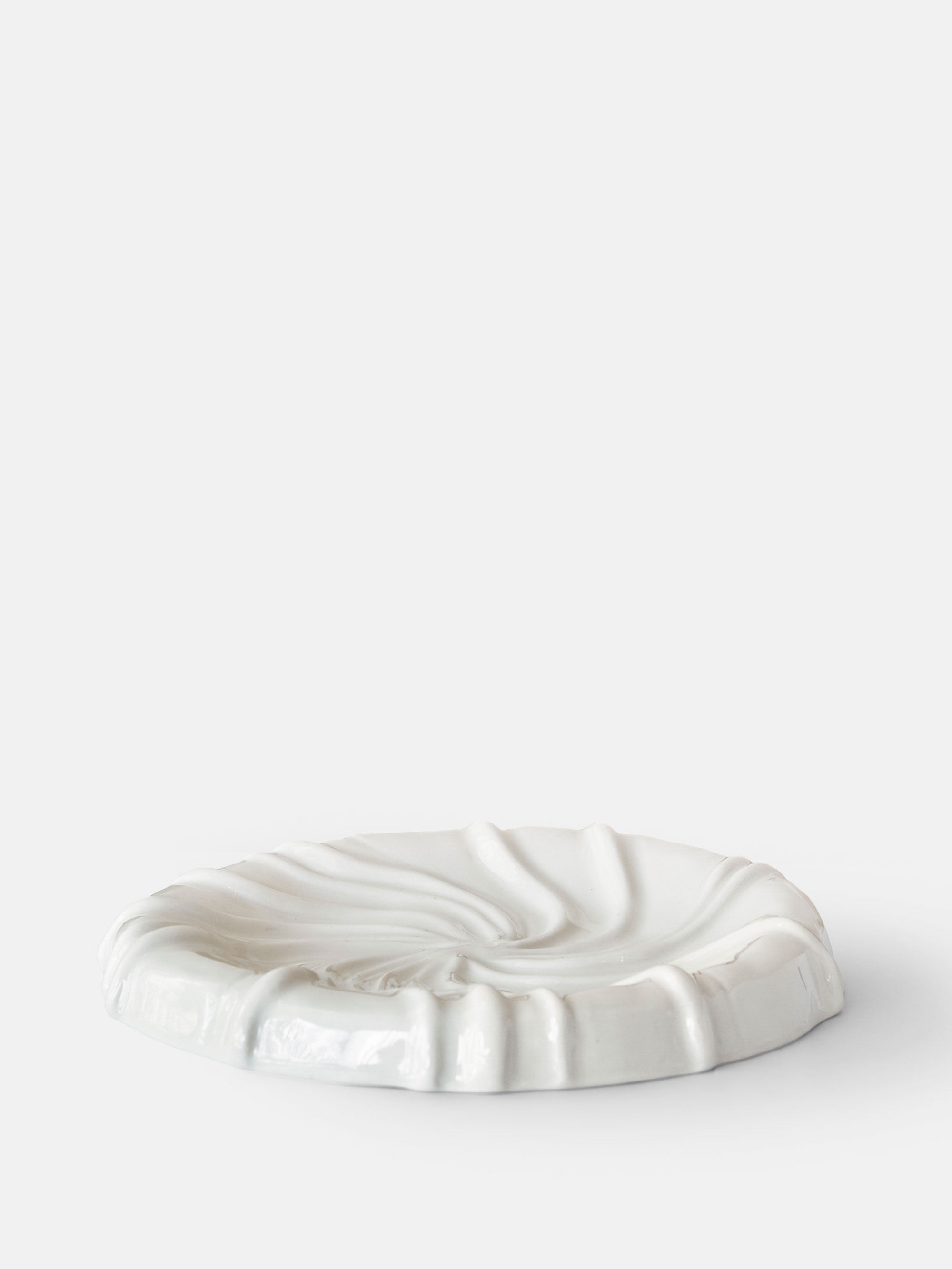53452 182640523b Tides Plate White 1 Portrait