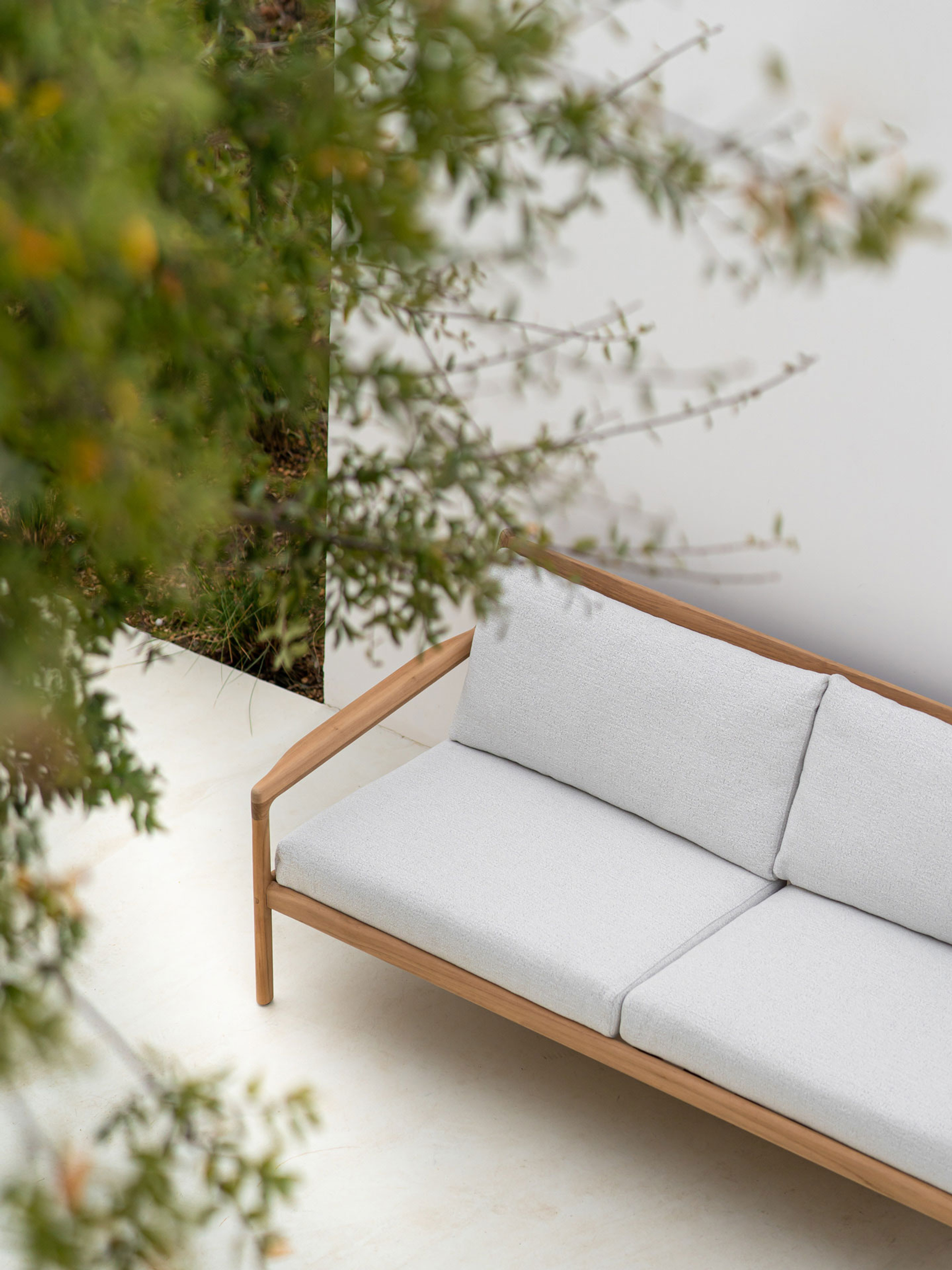 53598 63fd84227f Jack Outdoor Sofa Teak White 2 Portrait
