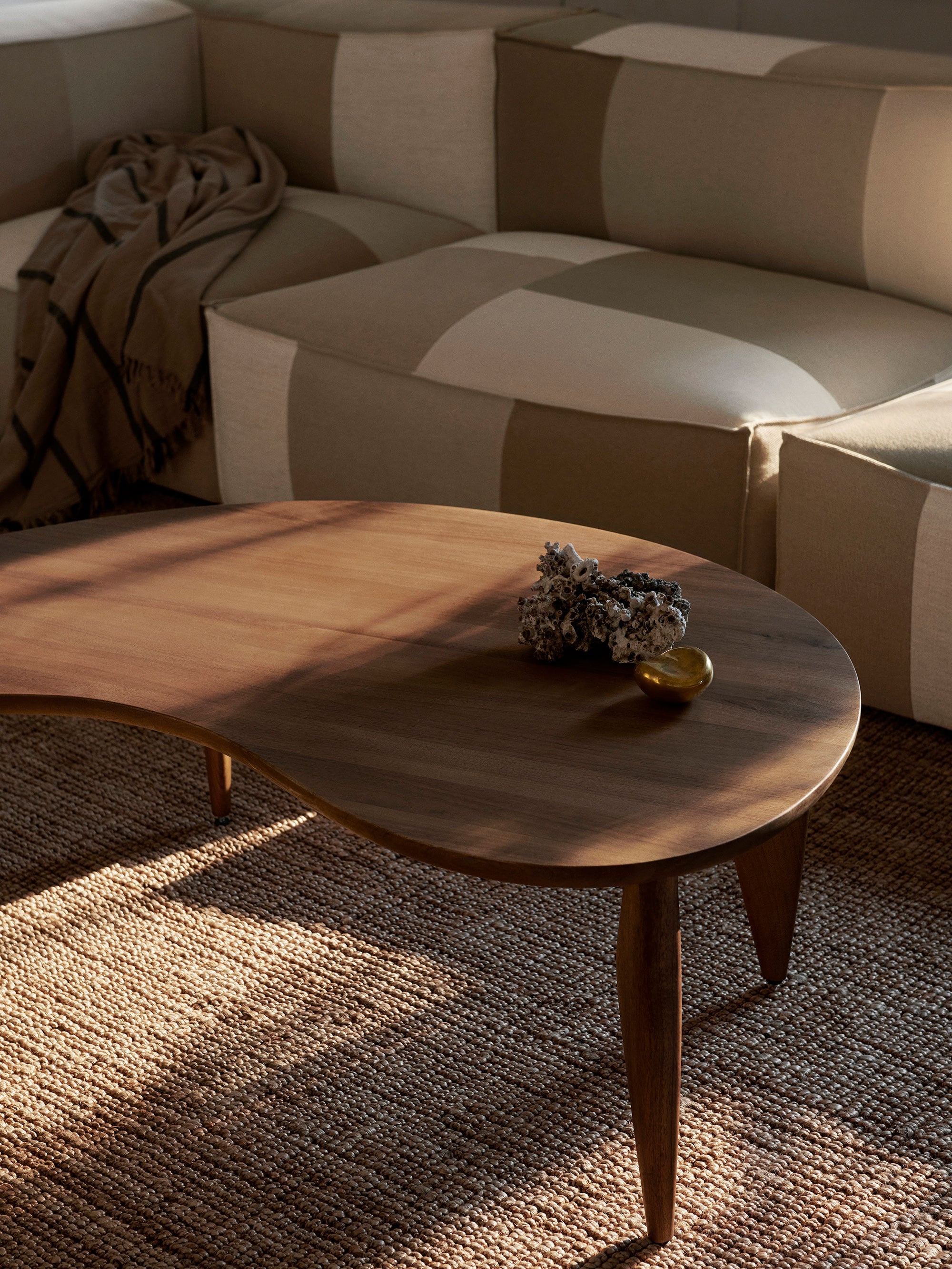 53921 E150c16355 Fermliving Ss23 Fevecoffeetable 1104266418 Image 01 Portrait