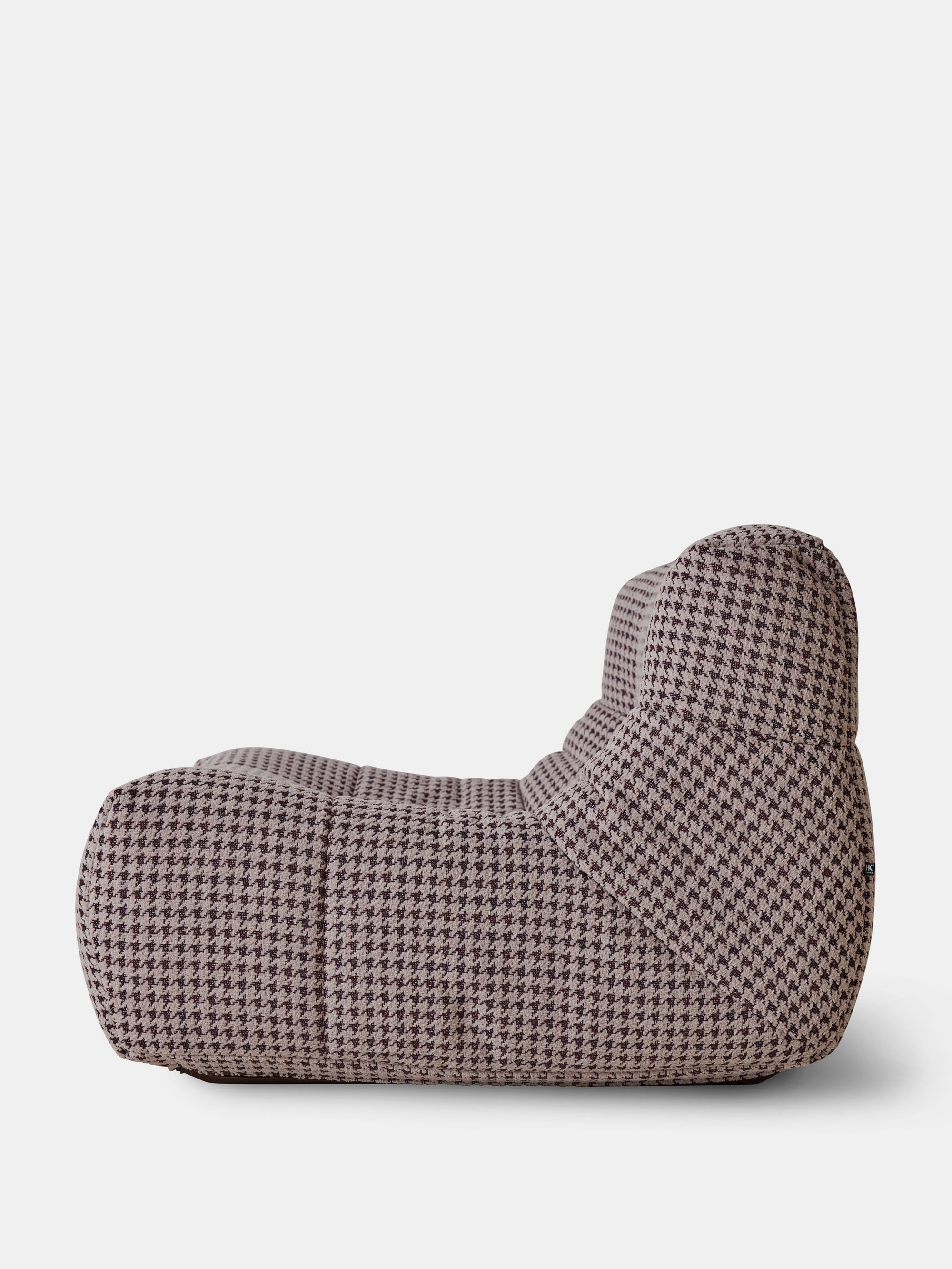 53963 6ba6430103 Lazy Lounge Armchair Lobby 4 Portrait