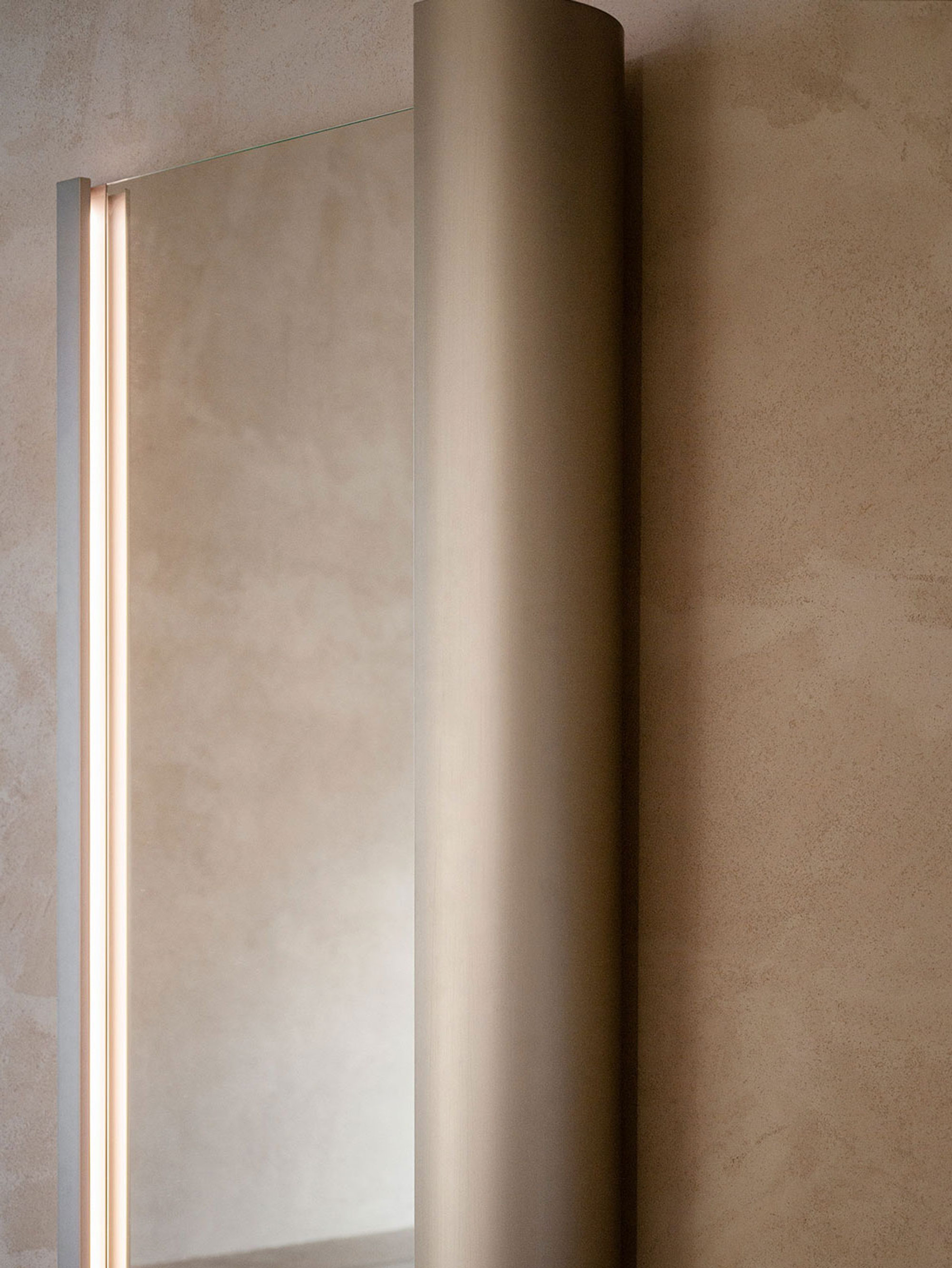 54060 9741e885ed Tacchini Home Collection Mdw 2024 99 Portrait