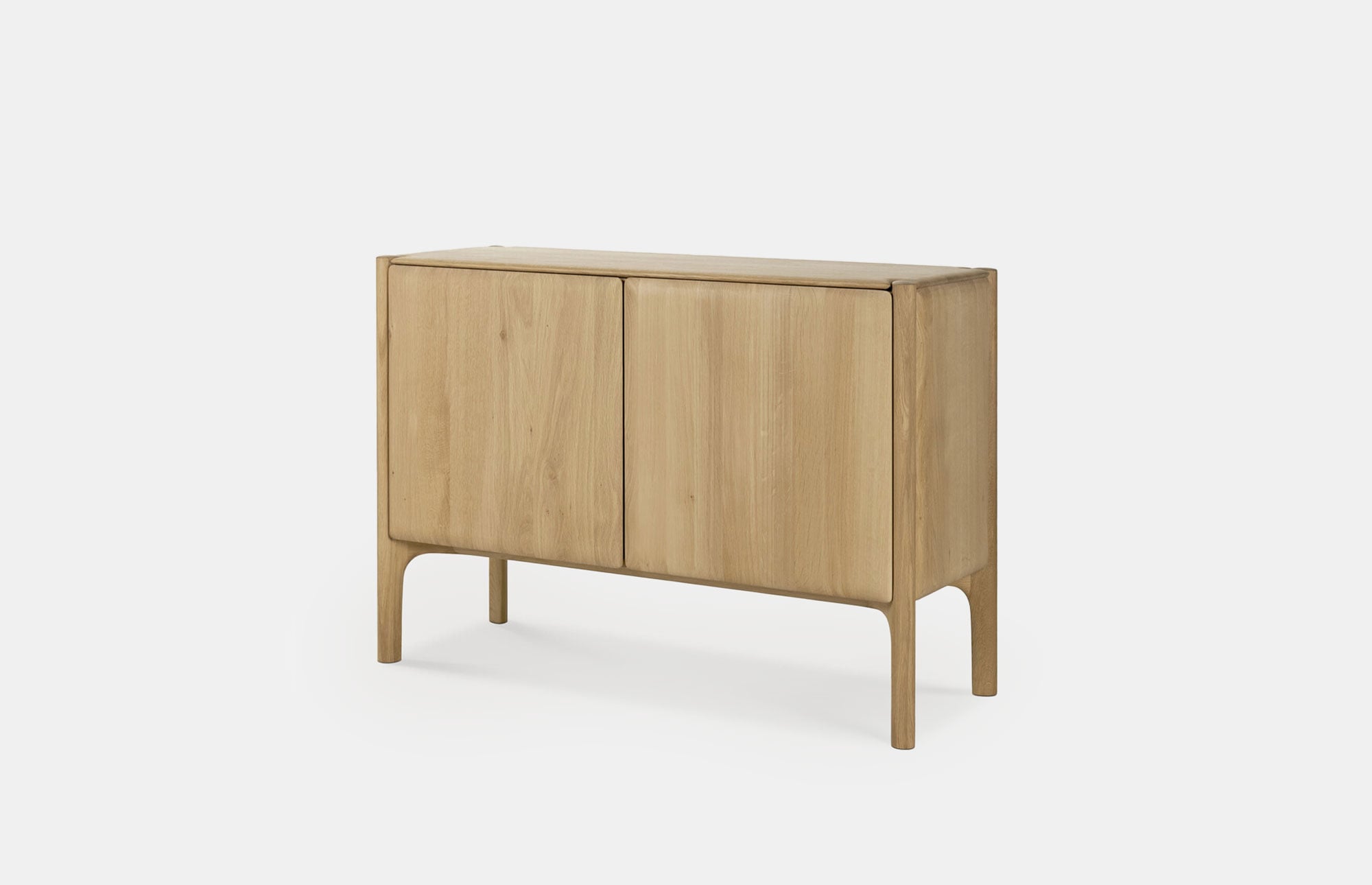 54410 189f23a635 Pi Sideboard Oak 119 Side Portrait