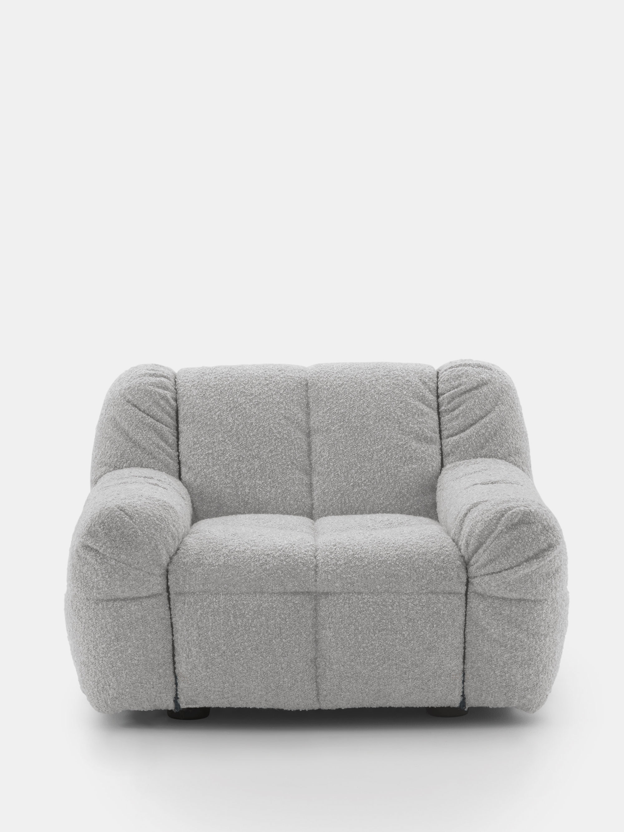 54542 4b8c9d7ec4 Strips 77 Armchair Portrait