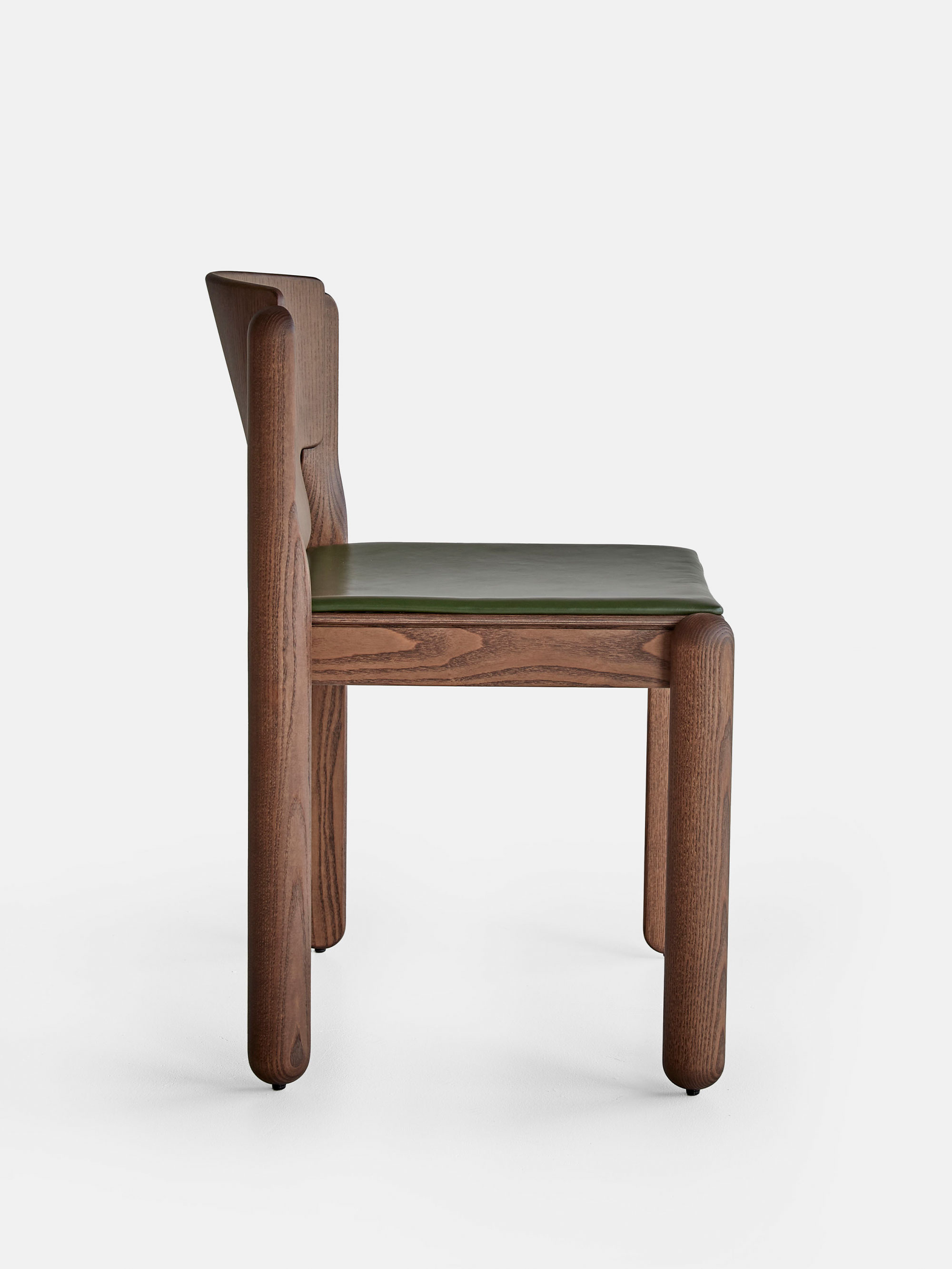 54563 5e1720224b Tacchini Paola Chair Zareen 03 7121594 Portrait
