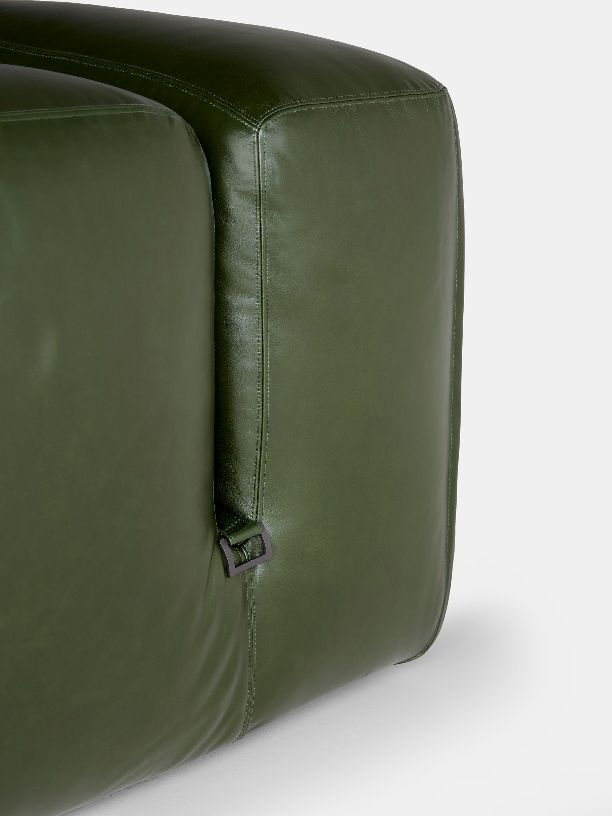 54566 76fcdf7f70 Tacchini Le Mura Modular Sofa 3 Units Zareen 03 2 Hi121561 Portrait
