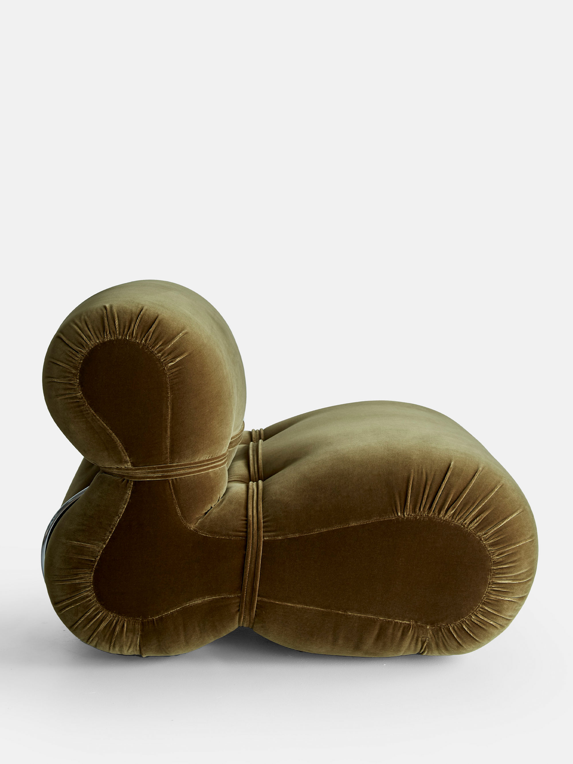 54568 D776c94a18 Tacchini Orsola Armchair Ombra 06 2121552 Portrait