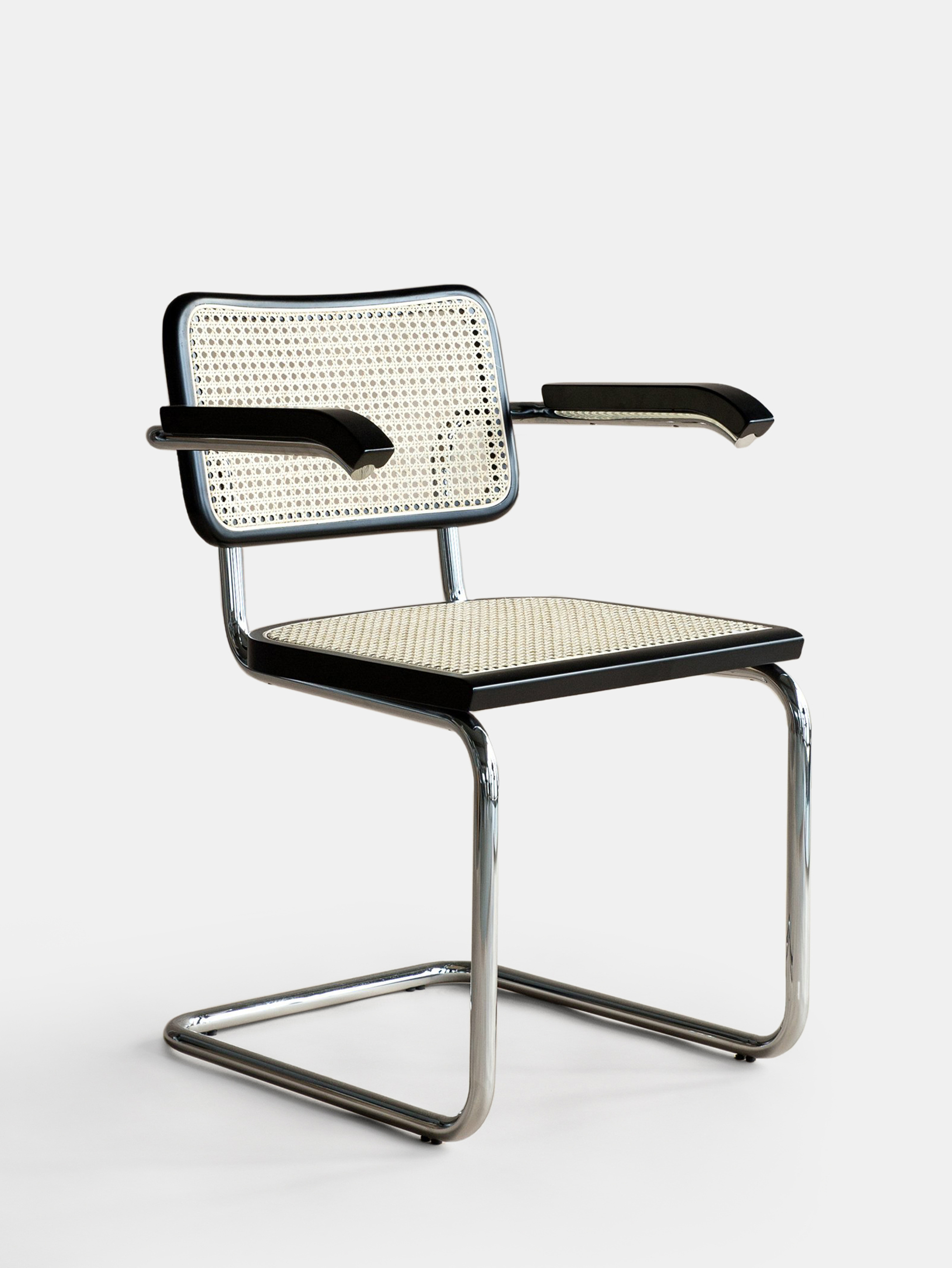 55025 0f47e1ff69 Bauhaus Chair Black Portrait