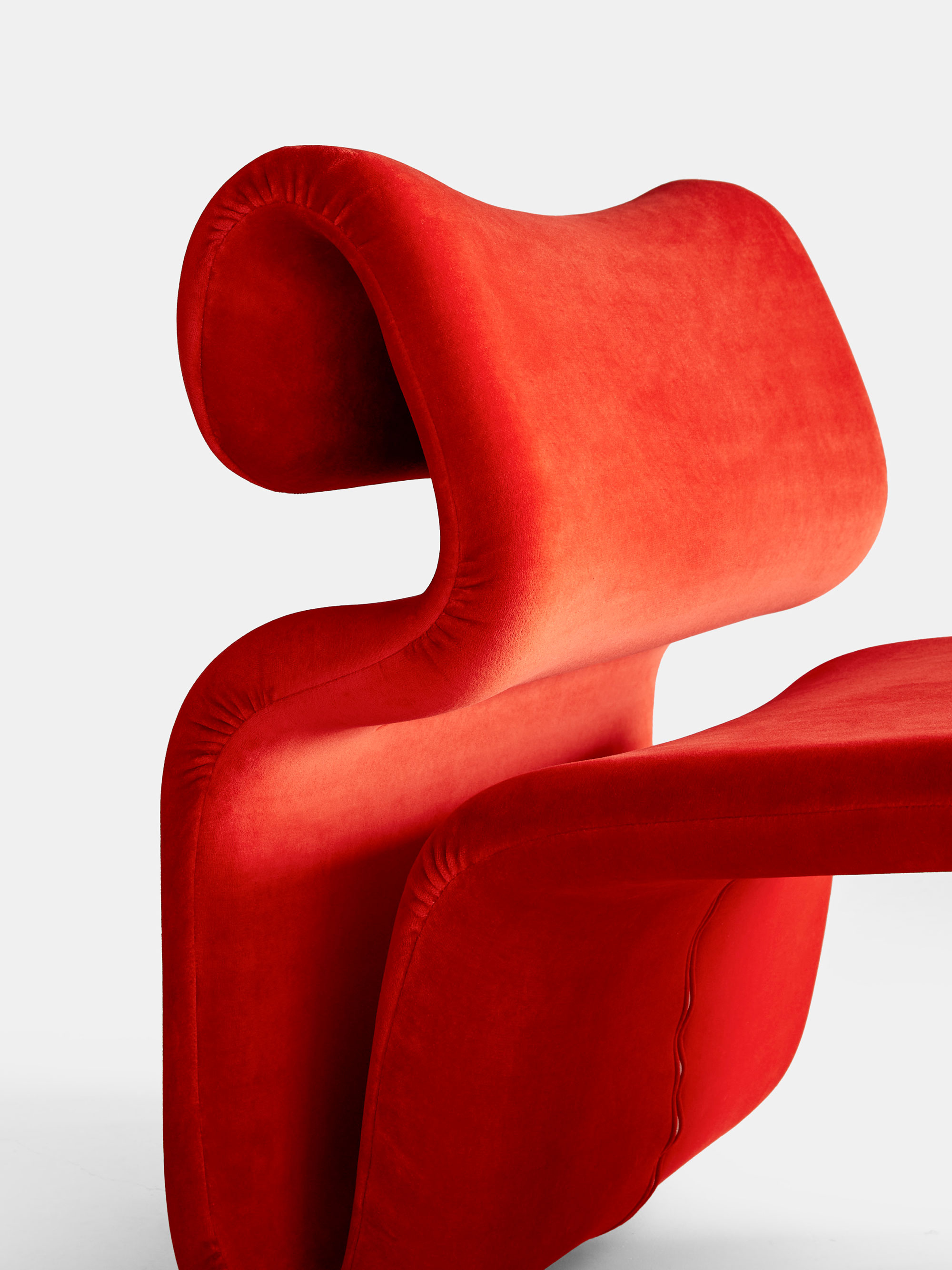55462 480065b48c Etcetera Easy Chair Scarlet Red 5 Portrait